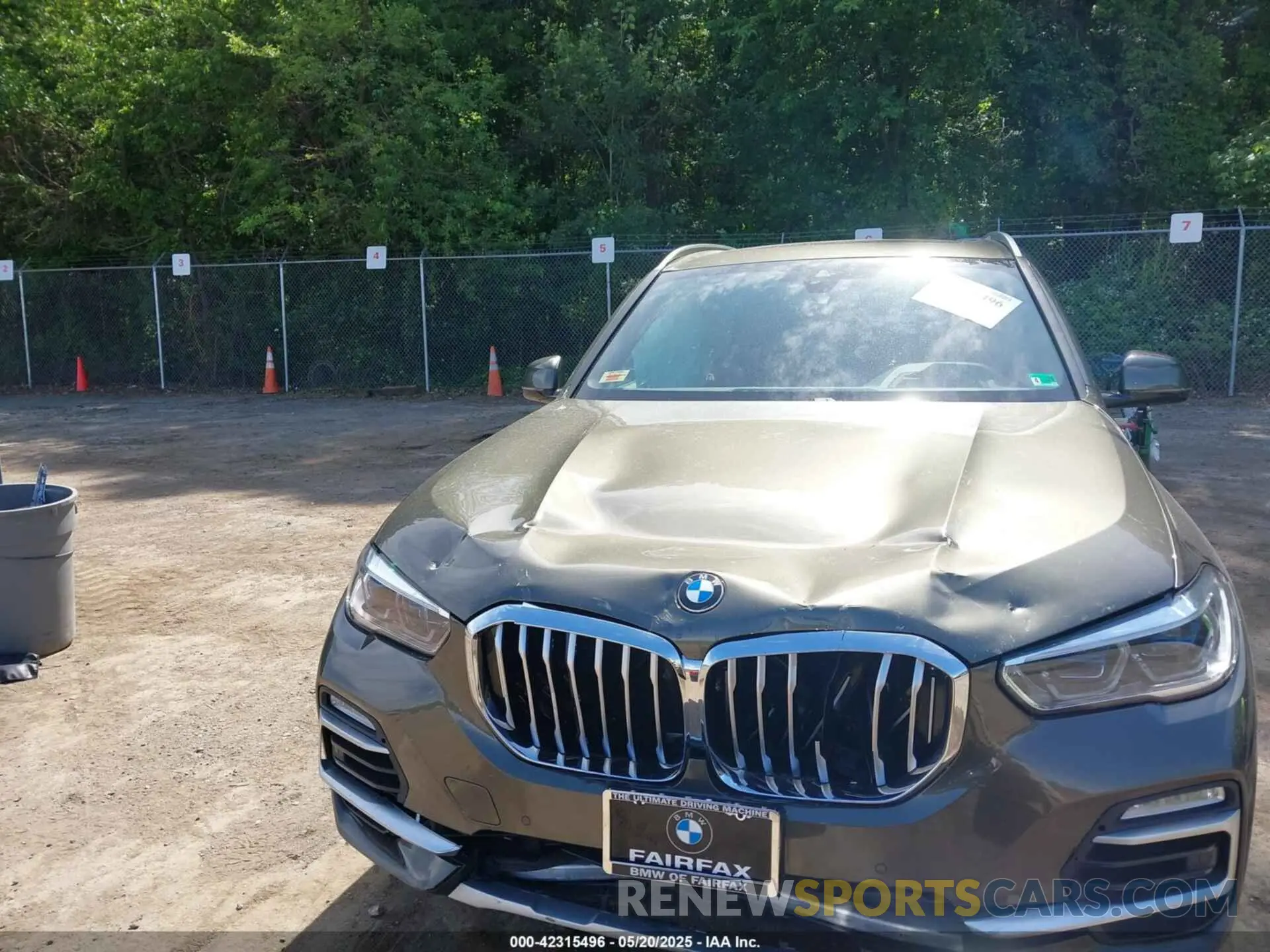 13 Photograph of a damaged car 5UXCR6C06M9G21960 BMW X5 2021
