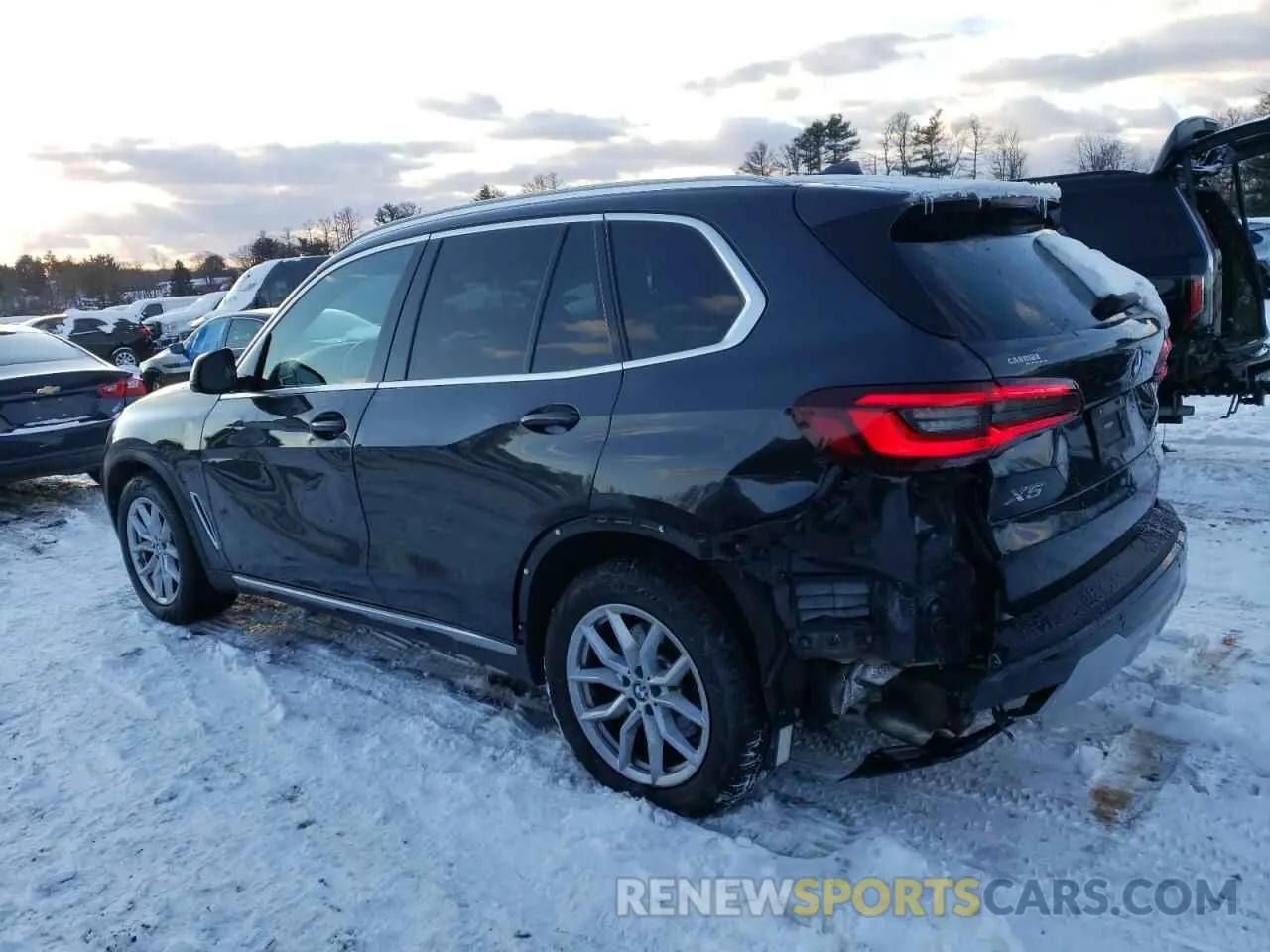 2 Photograph of a damaged car 5UXCR6C06M9H35683 BMW X5 2021