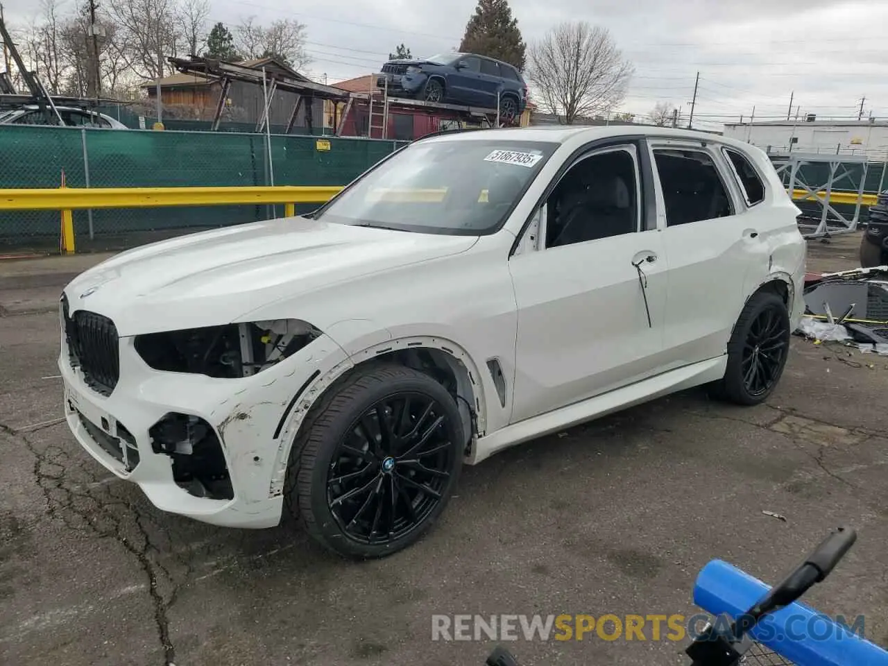 1 Photograph of a damaged car 5UXCR6C08M9F27126 BMW X5 2021