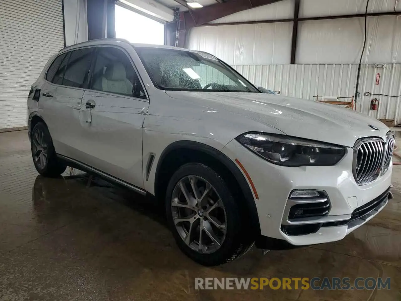 4 Photograph of a damaged car 5UXCR6C08M9F47053 BMW X5 2021