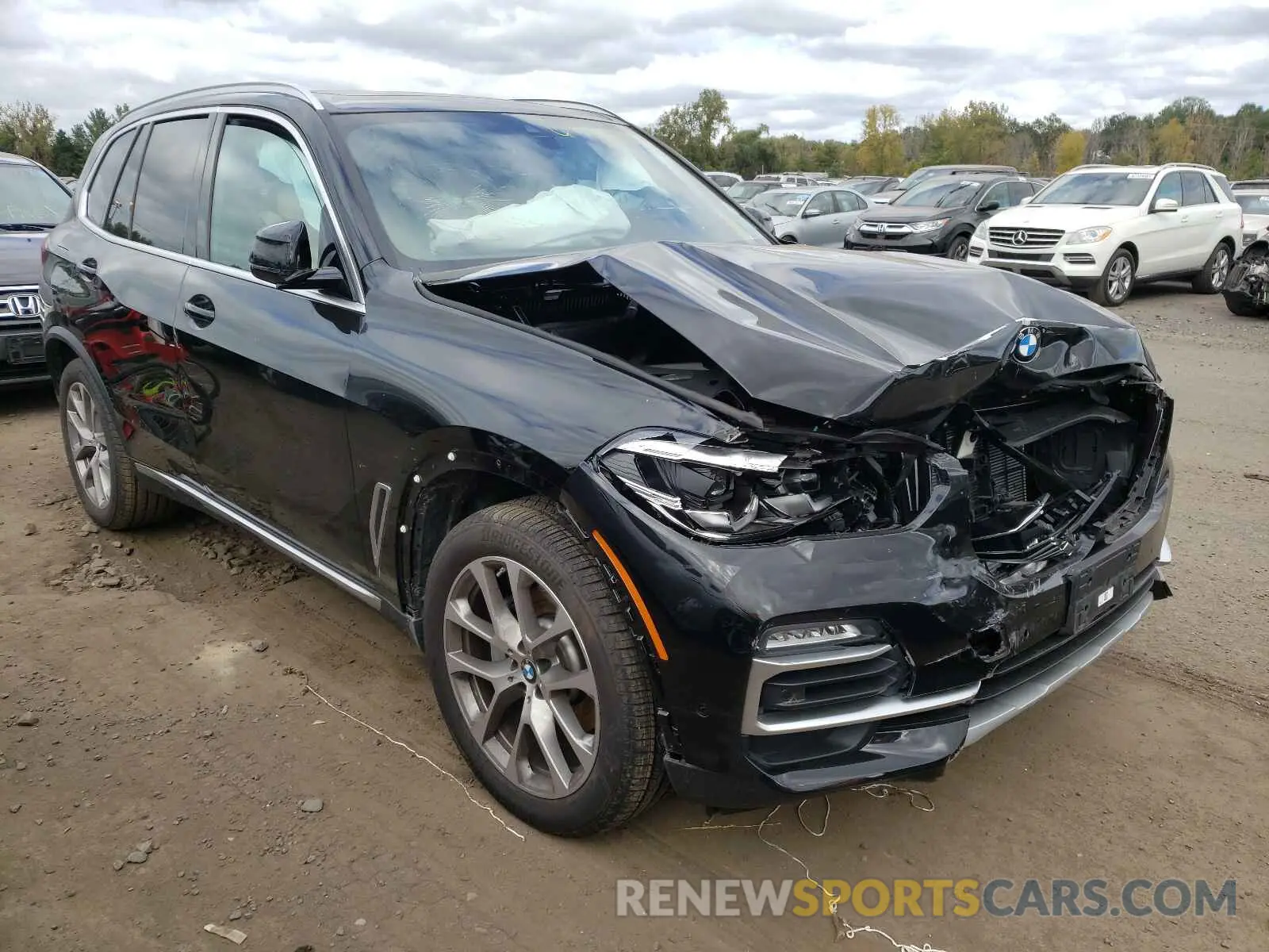 1 Photograph of a damaged car 5UXCR6C08M9H32204 BMW X5 2021