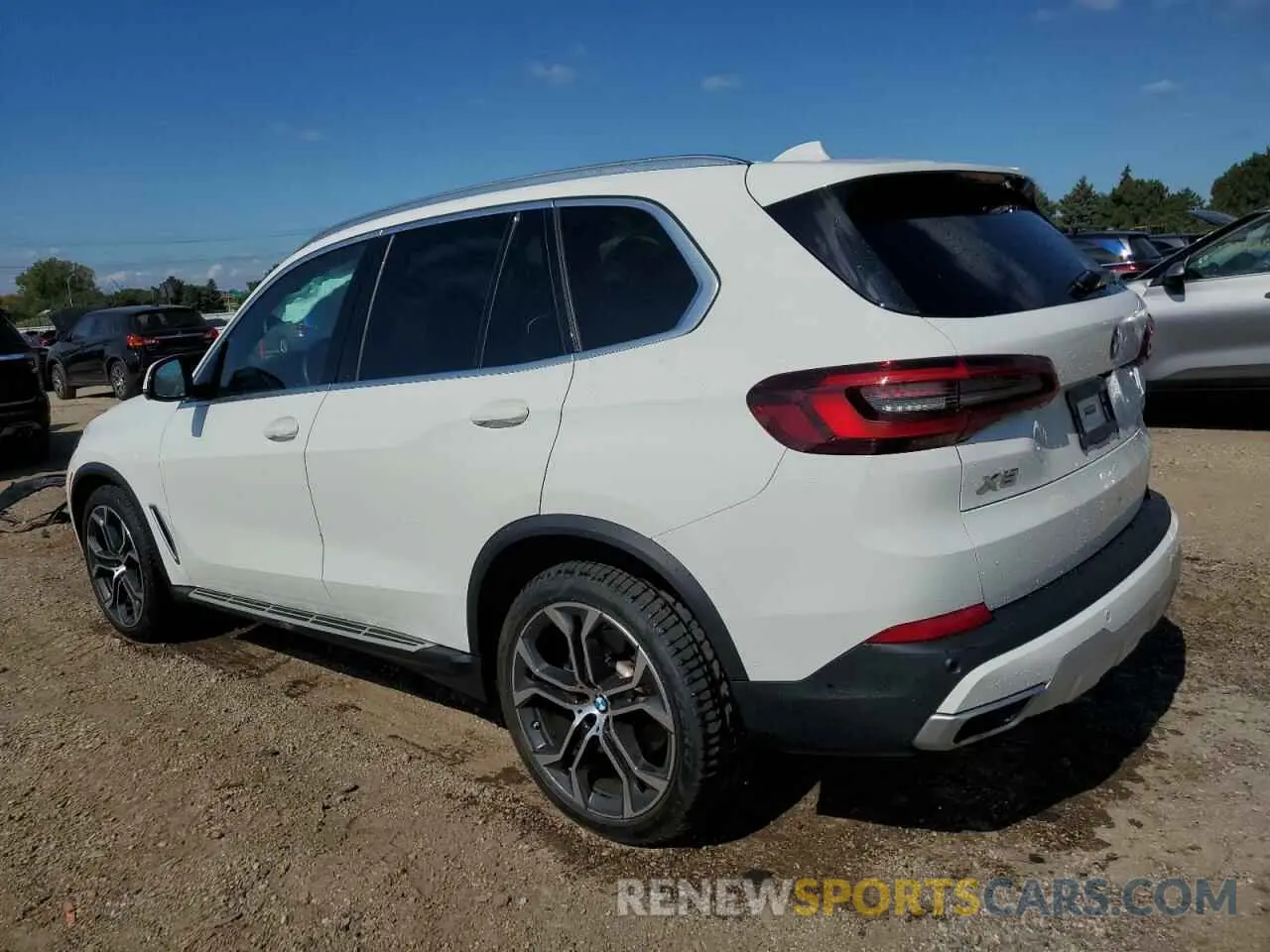2 Photograph of a damaged car 5UXCR6C09M9F71460 BMW X5 2021