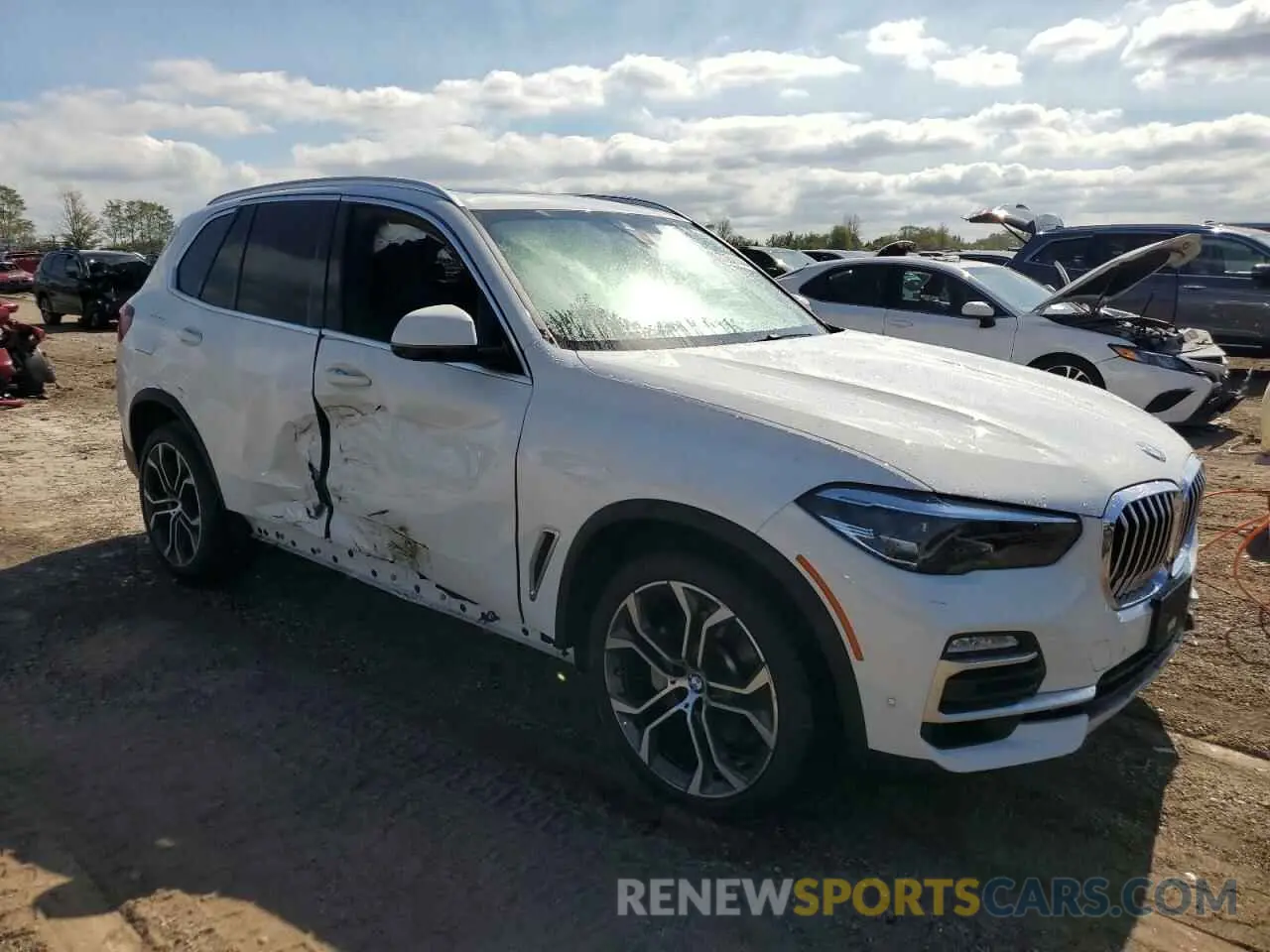 4 Photograph of a damaged car 5UXCR6C09M9F71460 BMW X5 2021