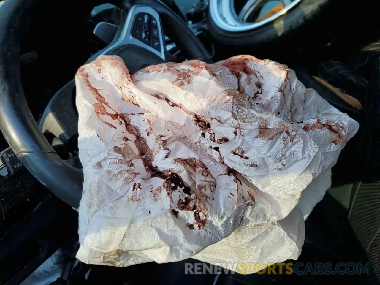 10 Photograph of a damaged car 5UXCR6C09M9H41736 BMW X5 2021