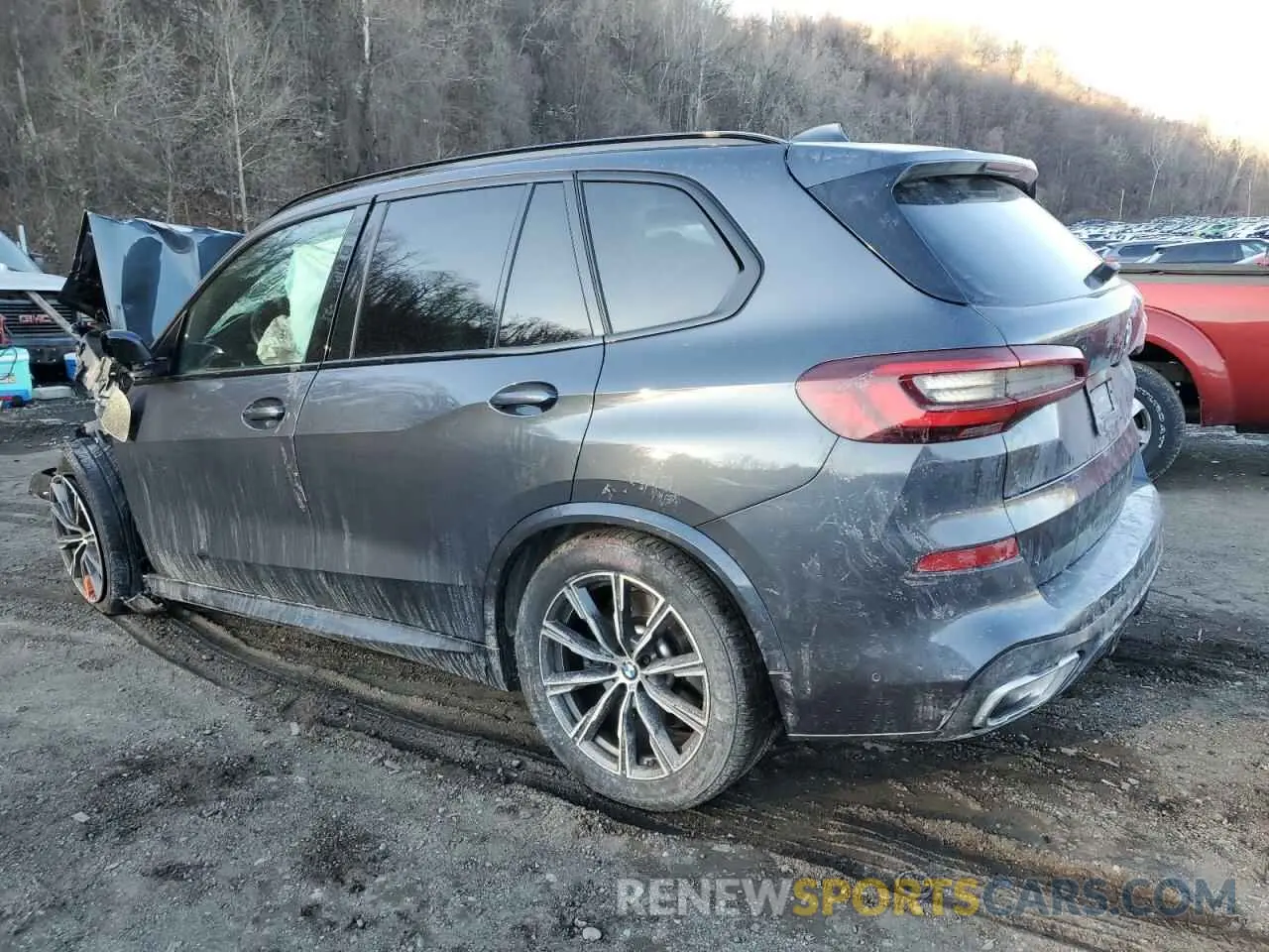 2 Photograph of a damaged car 5UXCR6C09M9H41736 BMW X5 2021