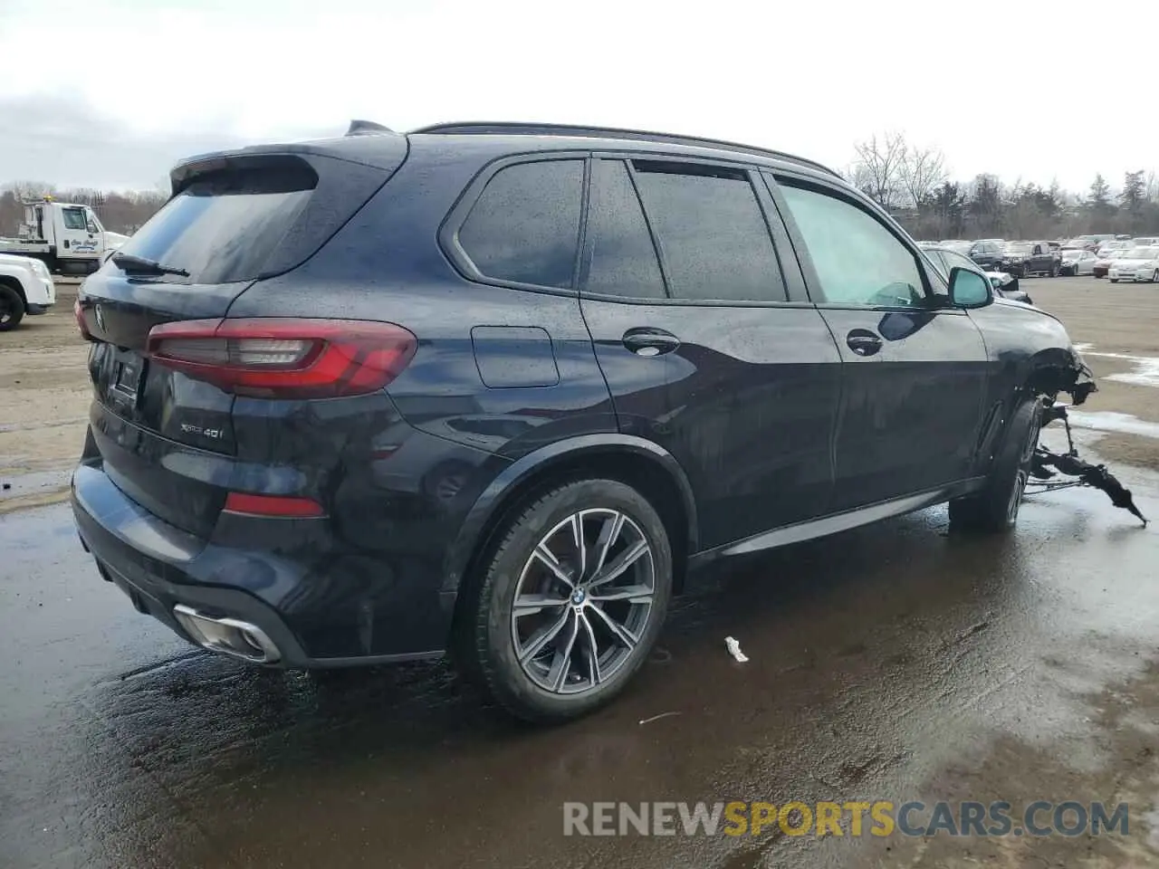 3 Photograph of a damaged car 5UXCR6C0XM9E73179 BMW X5 2021