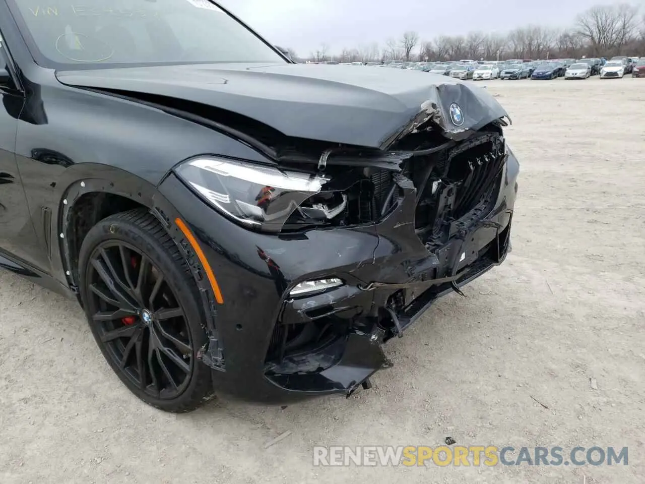 9 Photograph of a damaged car 5UXJU4C00M9E34532 BMW X5 2021