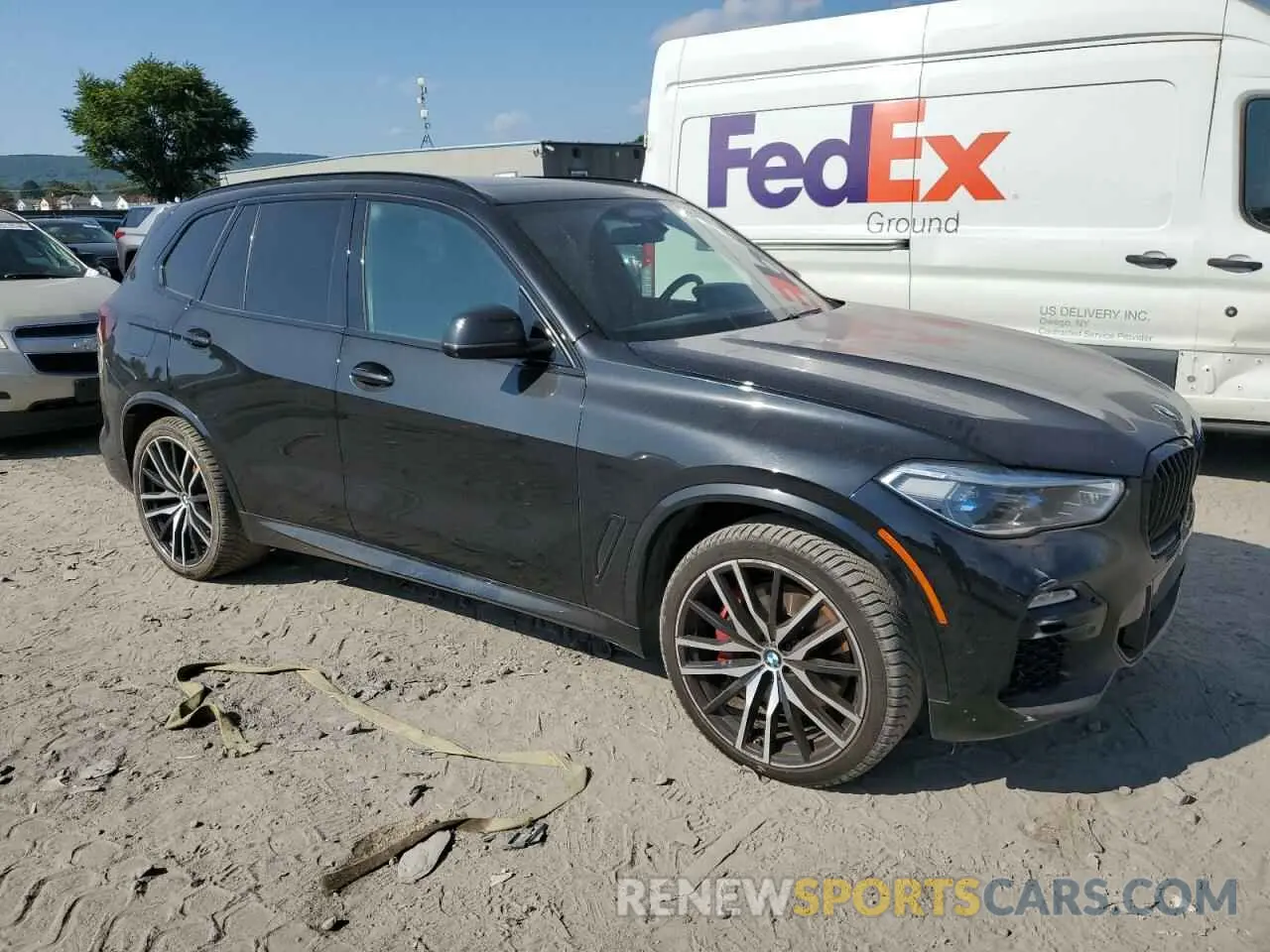 4 Photograph of a damaged car 5UXJU4C00M9G63809 BMW X5 2021