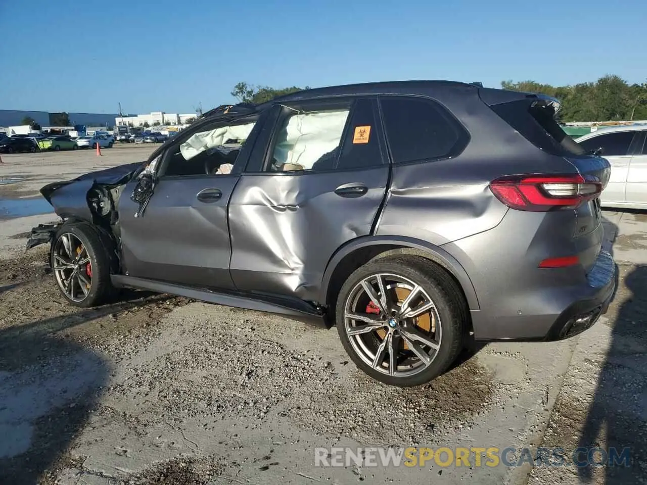 2 Photograph of a damaged car 5UXJU4C00M9H66941 BMW X5 2021