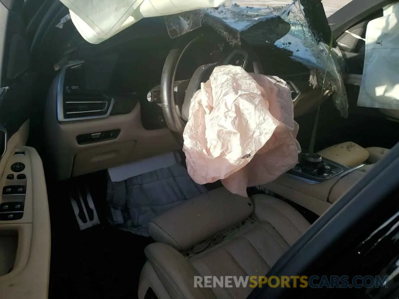 8 Photograph of a damaged car 5UXJU4C00M9H66941 BMW X5 2021