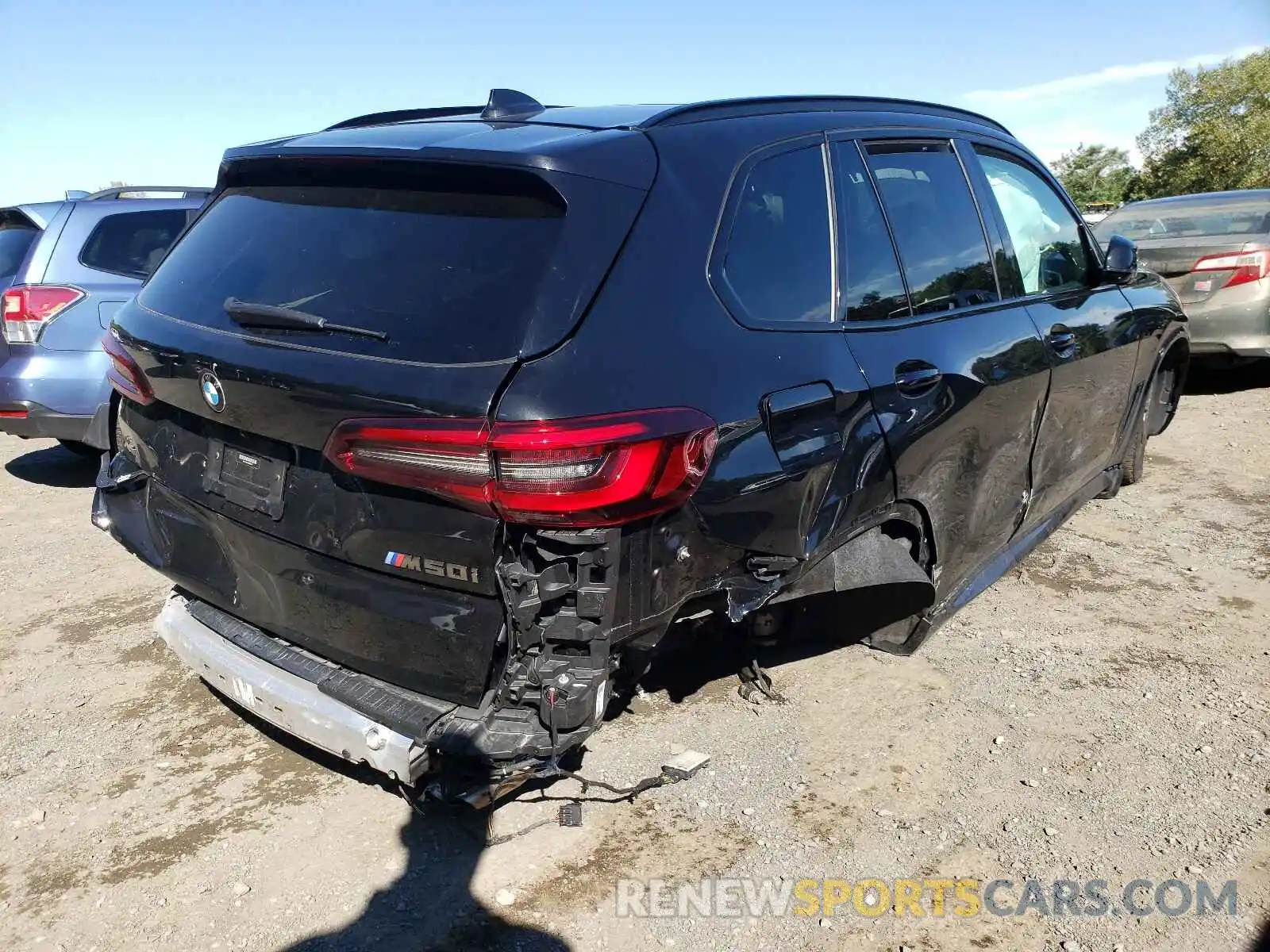 4 Photograph of a damaged car 5UXJU4C04M9F66175 BMW X5 2021