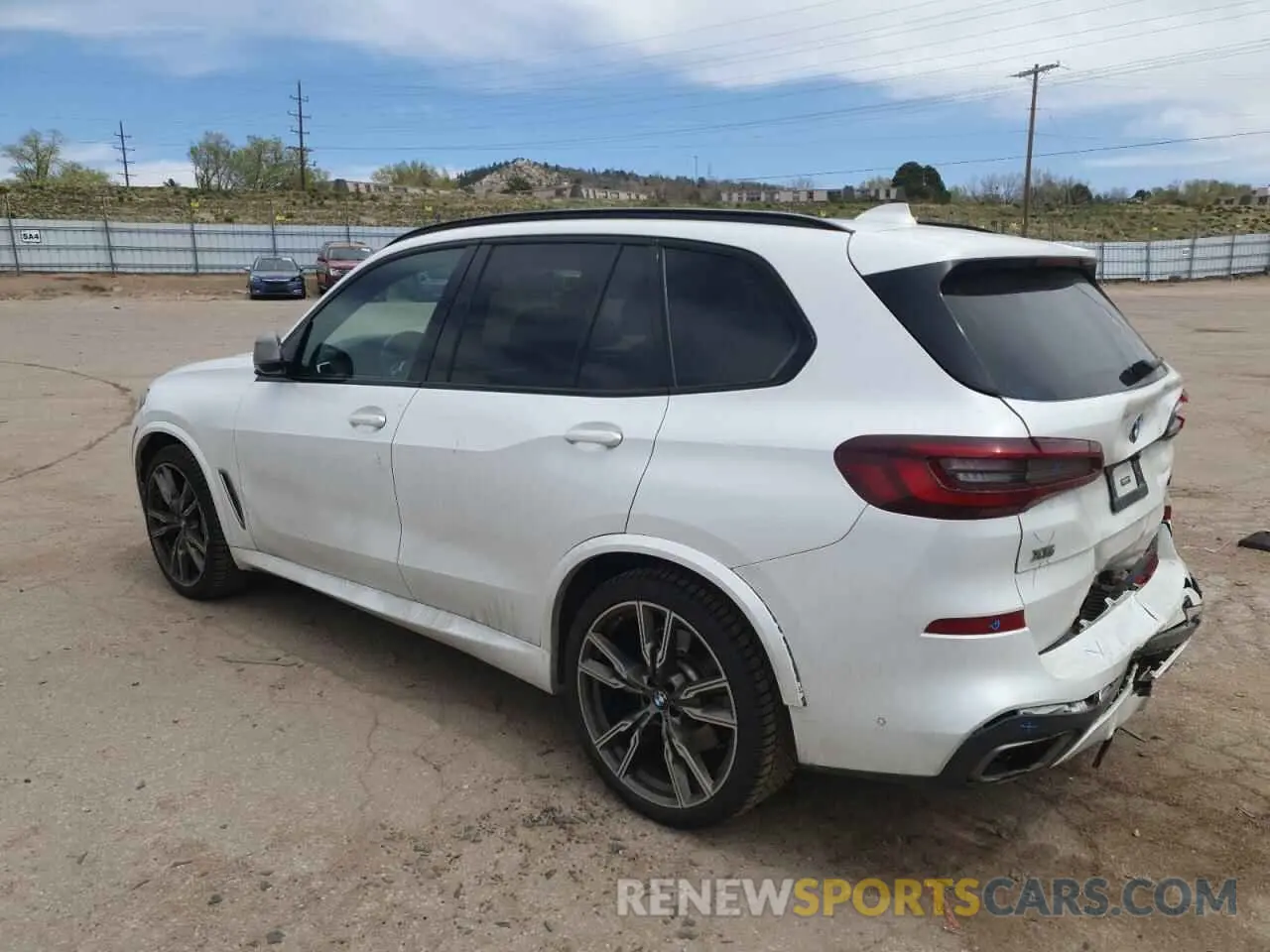 2 Photograph of a damaged car 5UXJU4C05M9E44232 BMW X5 2021