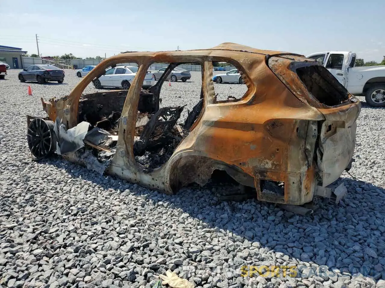 2 Photograph of a damaged car 5UXJU4C0XMLH77996 BMW X5 2021