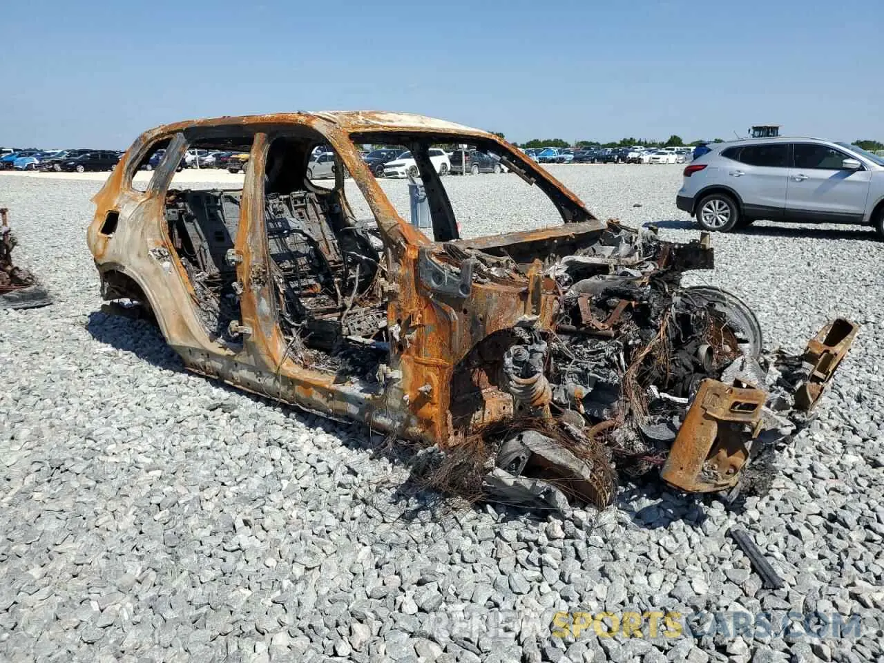 4 Photograph of a damaged car 5UXJU4C0XMLH77996 BMW X5 2021