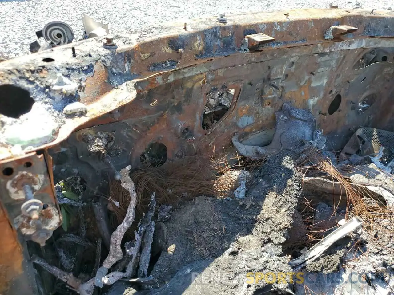 9 Photograph of a damaged car 5UXJU4C0XMLH77996 BMW X5 2021