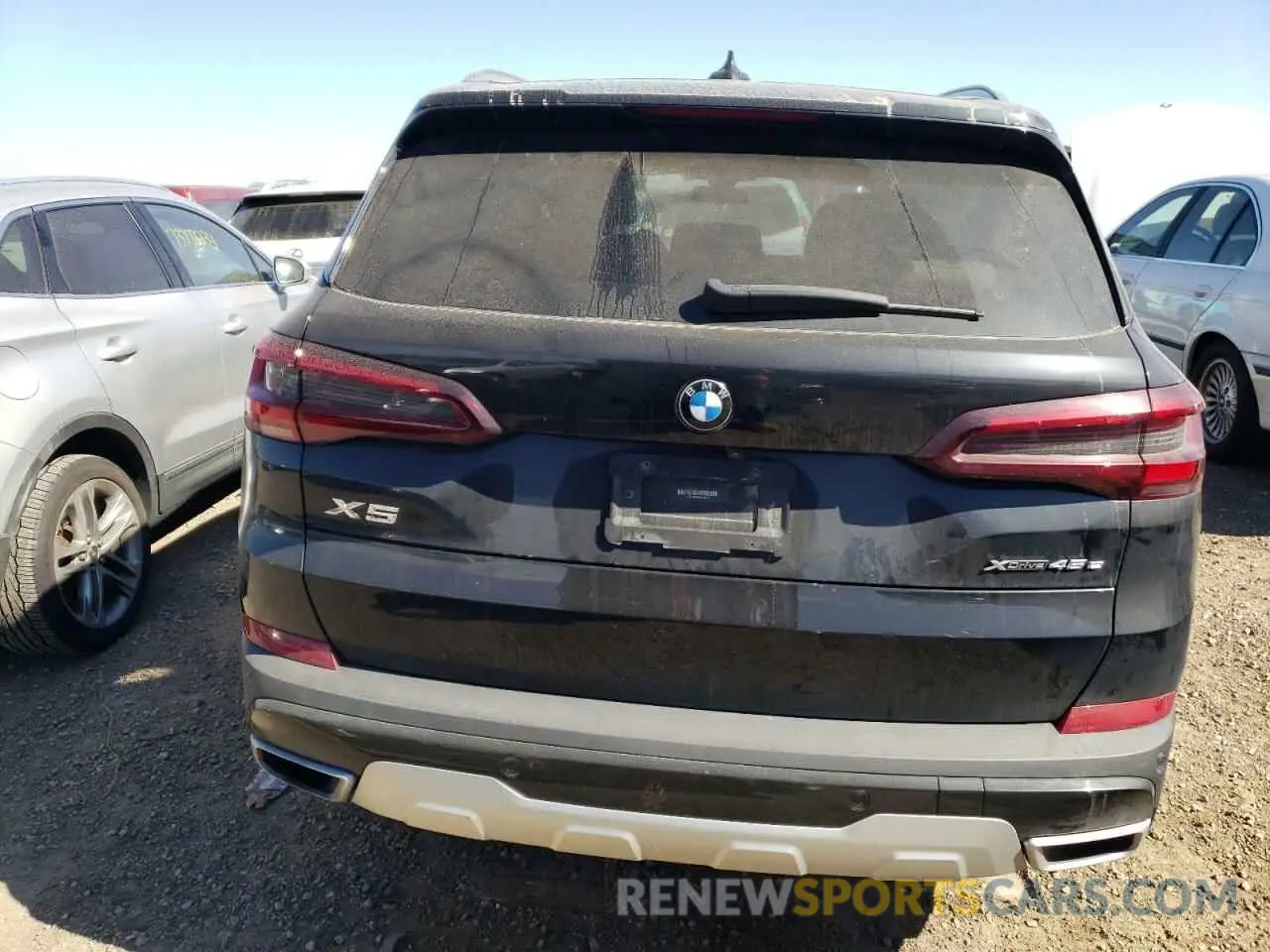 6 Photograph of a damaged car 5UXTA6C04M9D46614 BMW X5 2021