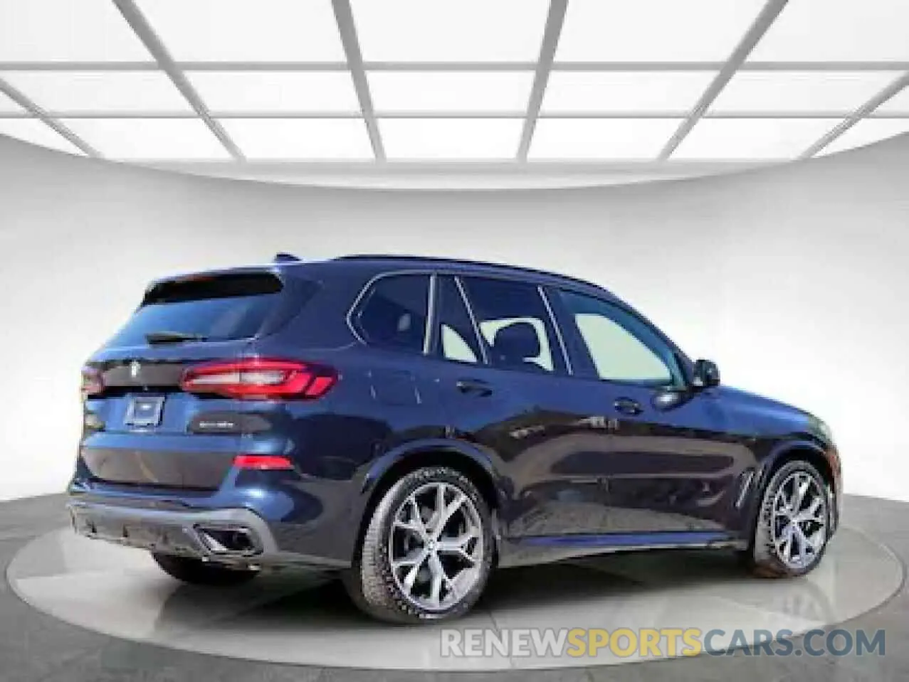 4 Photograph of a damaged car 5UXTA6C04M9H41005 BMW X5 2021