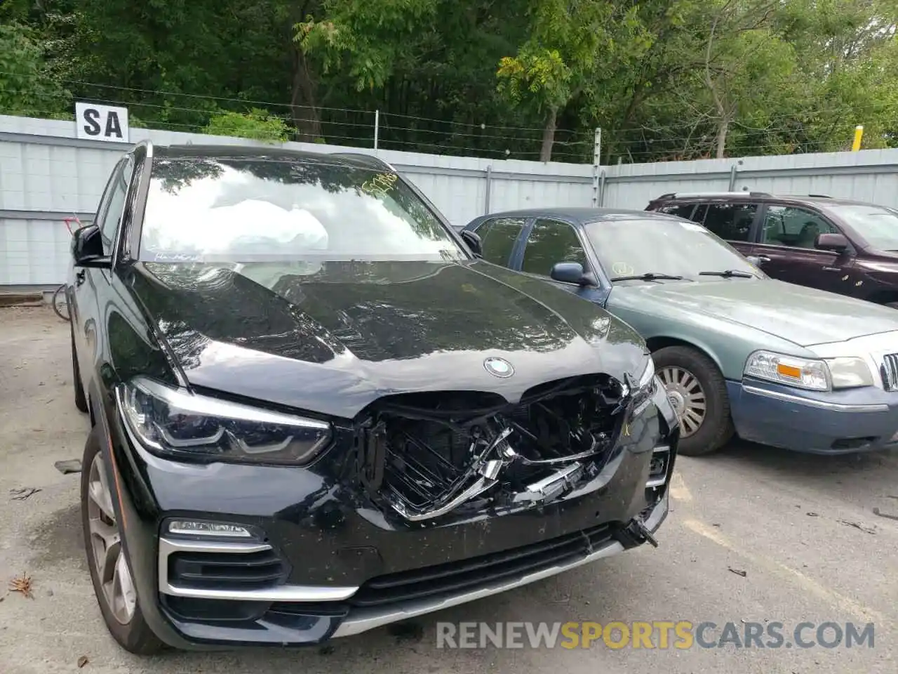 9 Photograph of a damaged car 5UXTA6C06M9F33014 BMW X5 2021