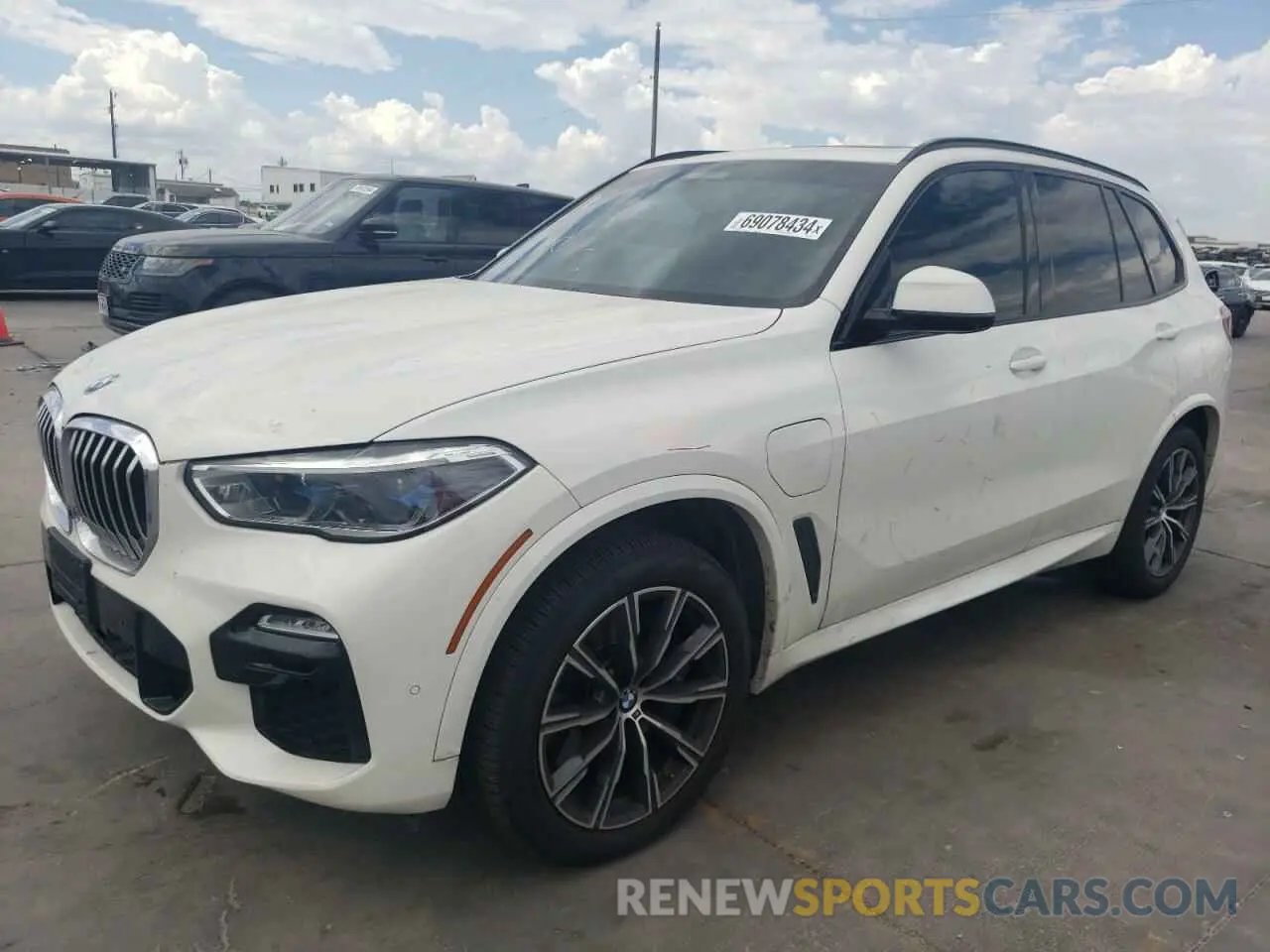 1 Photograph of a damaged car 5UXTA6C06M9H60543 BMW X5 2021