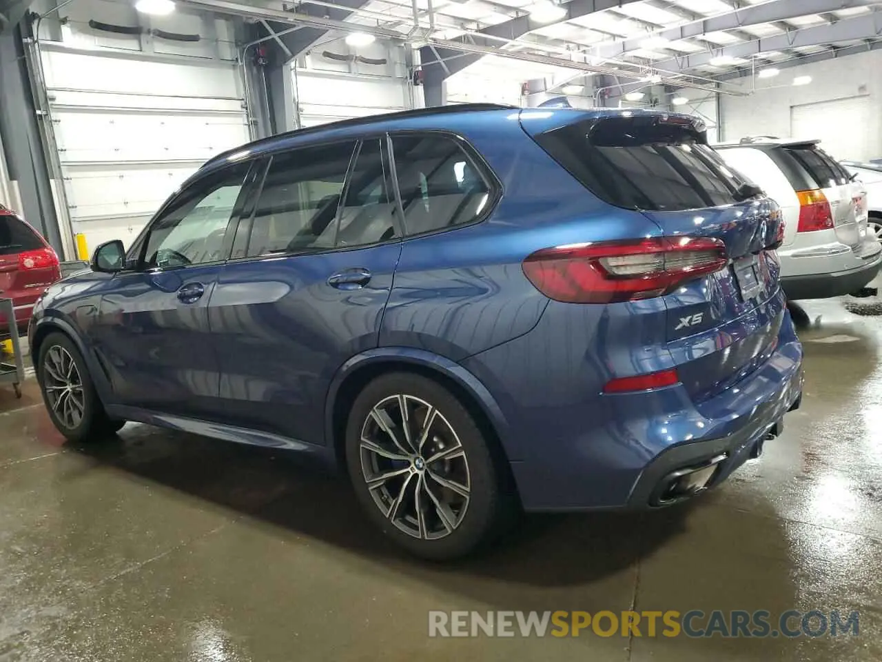 2 Photograph of a damaged car 5UXTA6C07M9H87685 BMW X5 2021