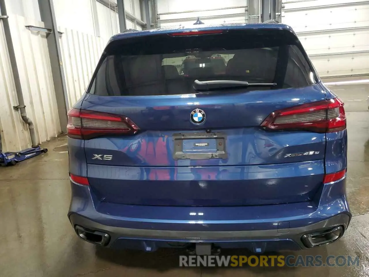 6 Photograph of a damaged car 5UXTA6C07M9H87685 BMW X5 2021