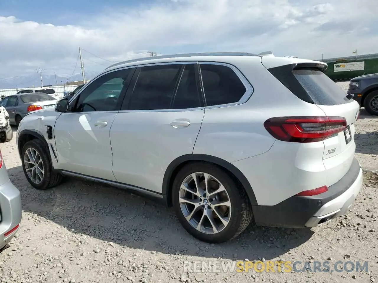 2 Photograph of a damaged car 5UXTA6C08M9F62790 BMW X5 2021