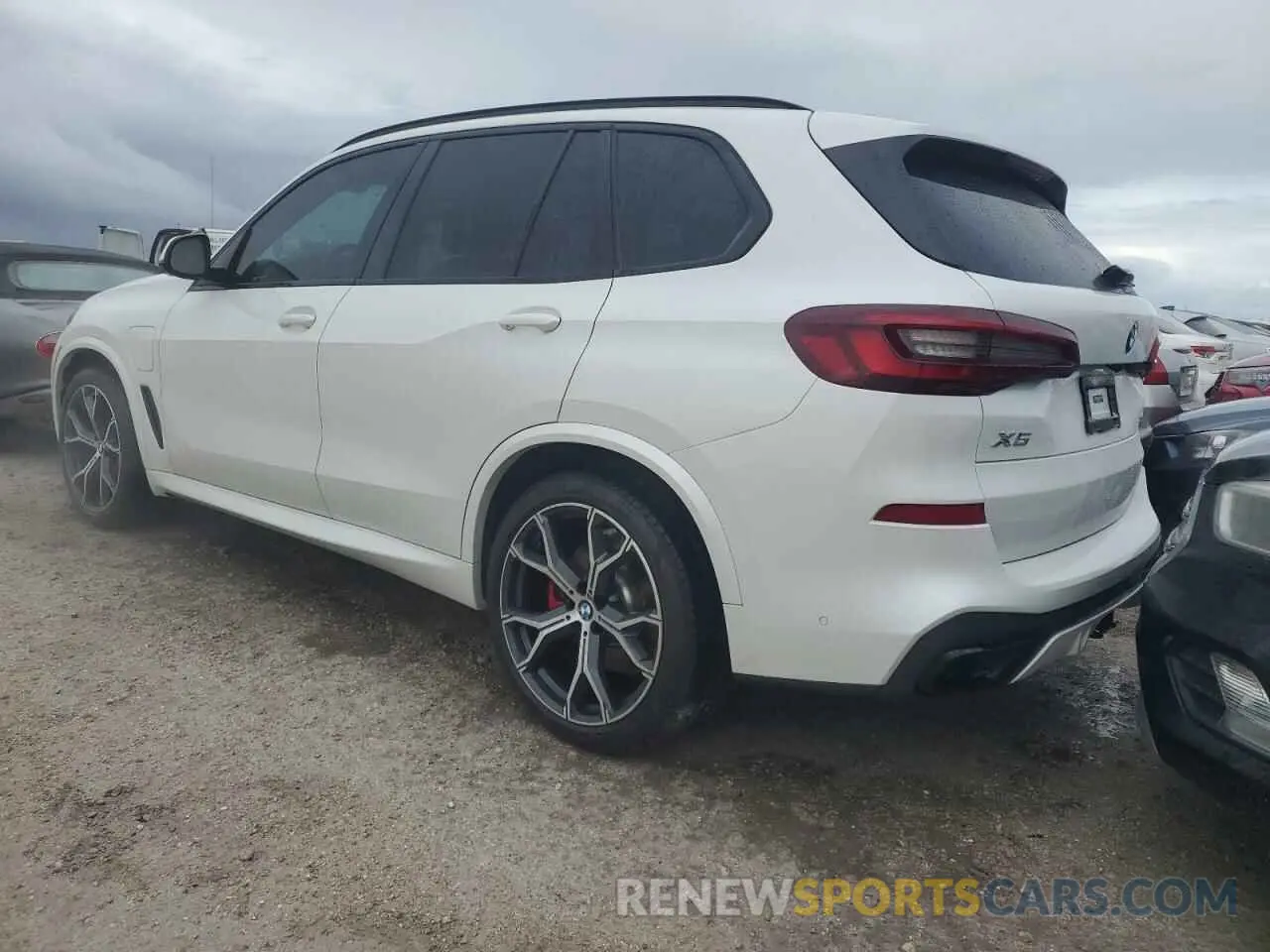 2 Photograph of a damaged car 5UXTA6C08M9G29761 BMW X5 2021