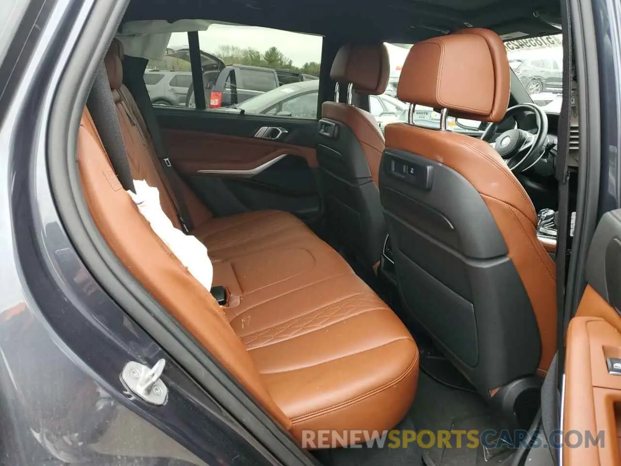 11 Photograph of a damaged car 5UXTA6C08M9H34879 BMW X5 2021