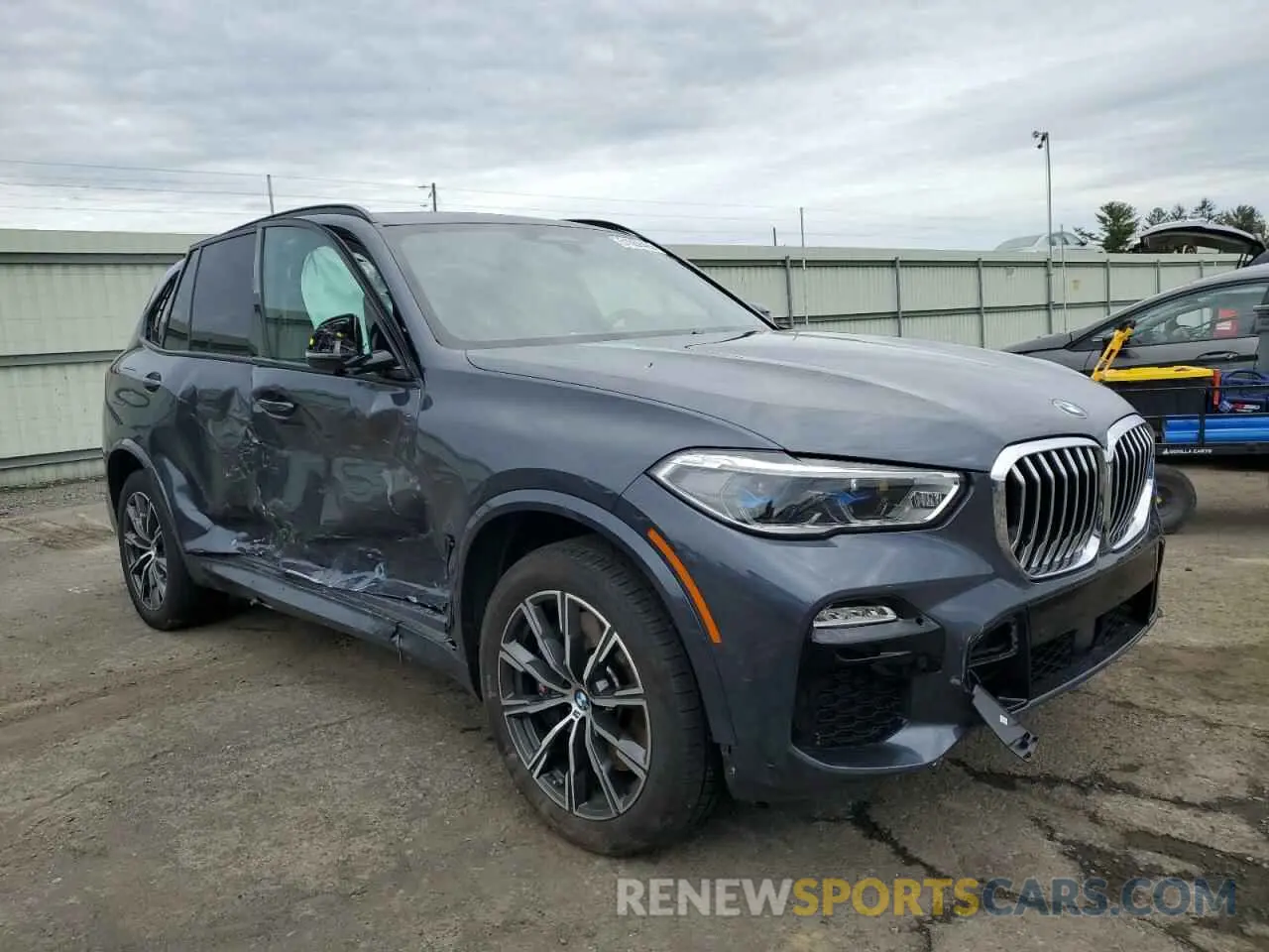 4 Photograph of a damaged car 5UXTA6C08M9H34879 BMW X5 2021
