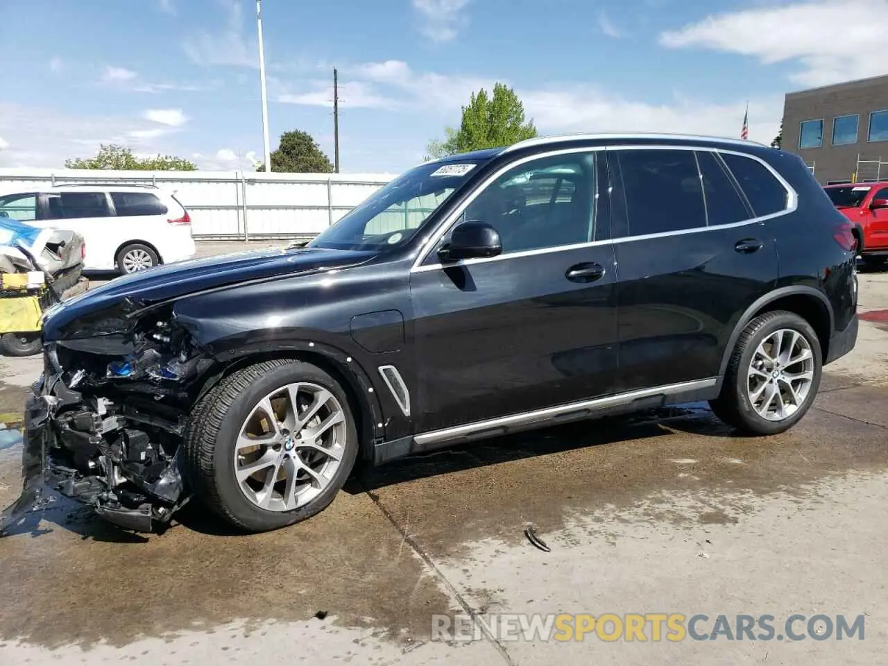 1 Photograph of a damaged car 5UXTA6C09M9F01853 BMW X5 2021