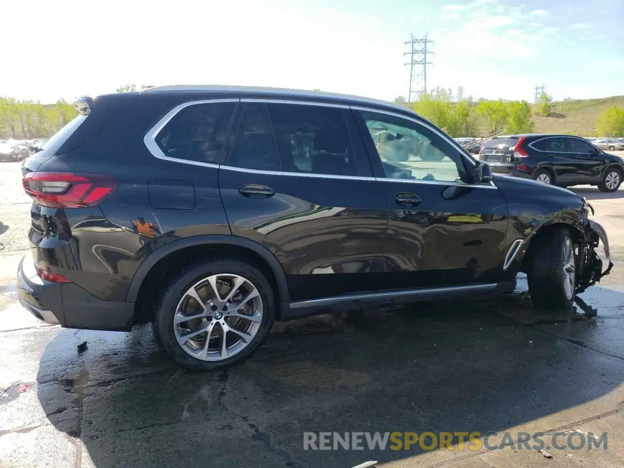 3 Photograph of a damaged car 5UXTA6C09M9F01853 BMW X5 2021