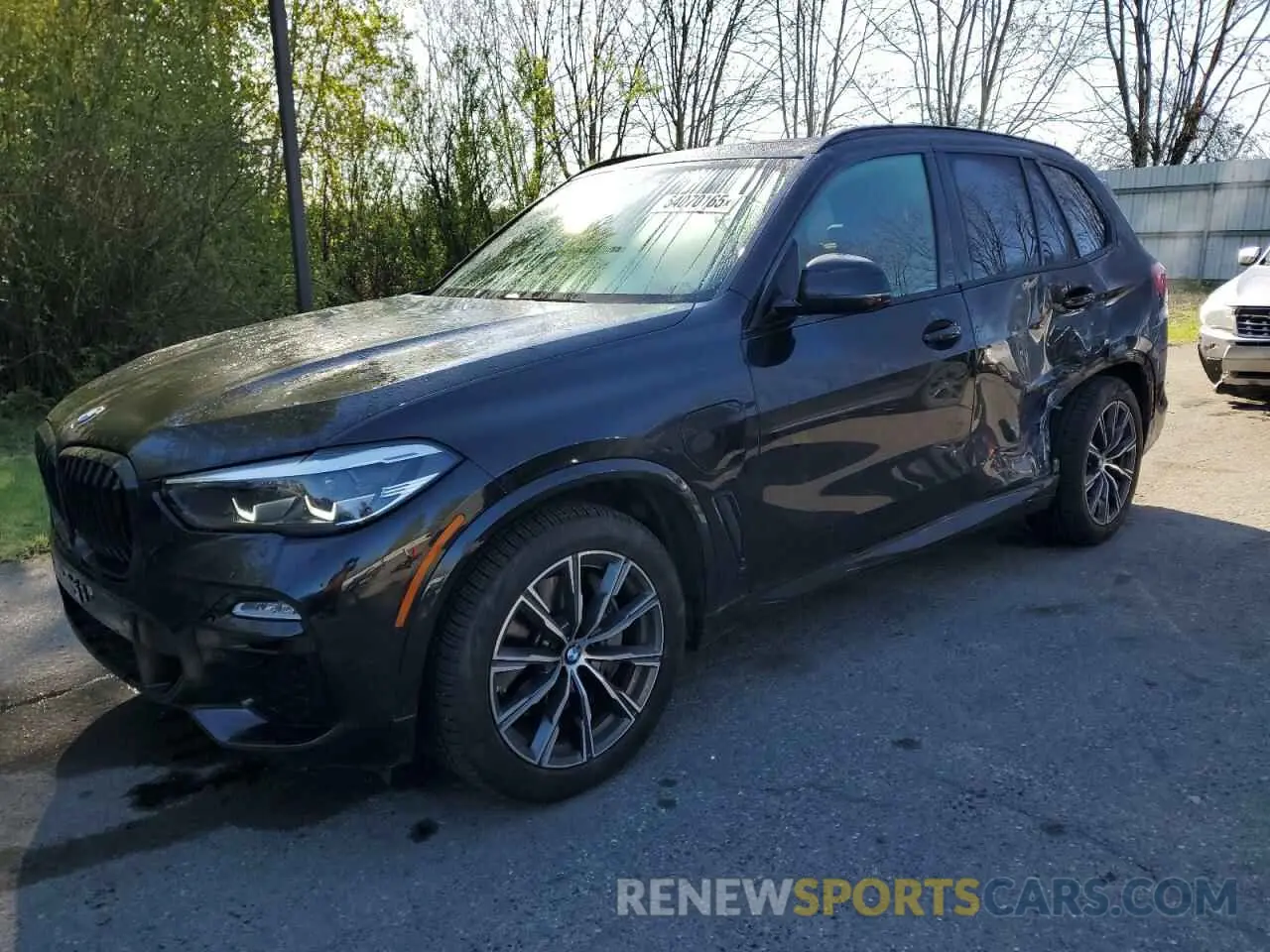 1 Photograph of a damaged car 5UXTA6C0XM9E92063 BMW X5 2021