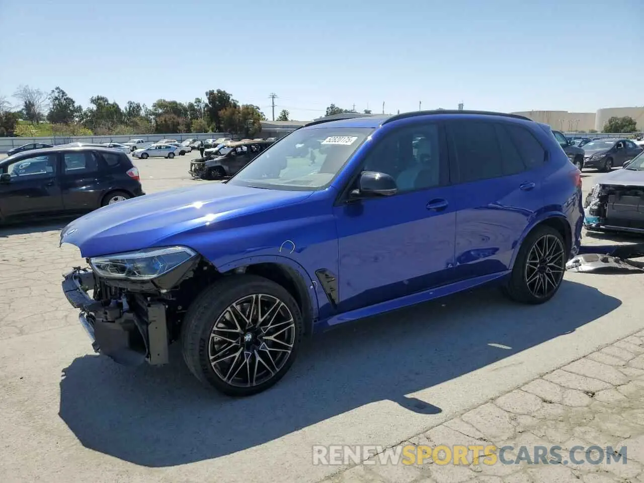 1 Photograph of a damaged car 5YMJU0C01M9F09255 BMW X5 2021