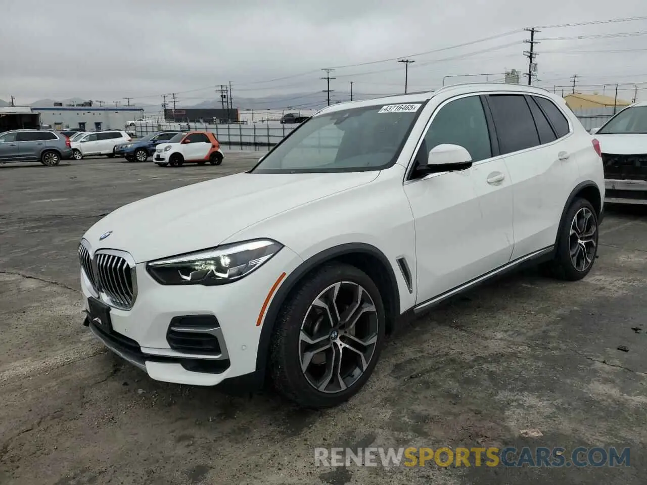 1 Photograph of a damaged car 5UXCR4C00N9J82399 BMW X5 2022