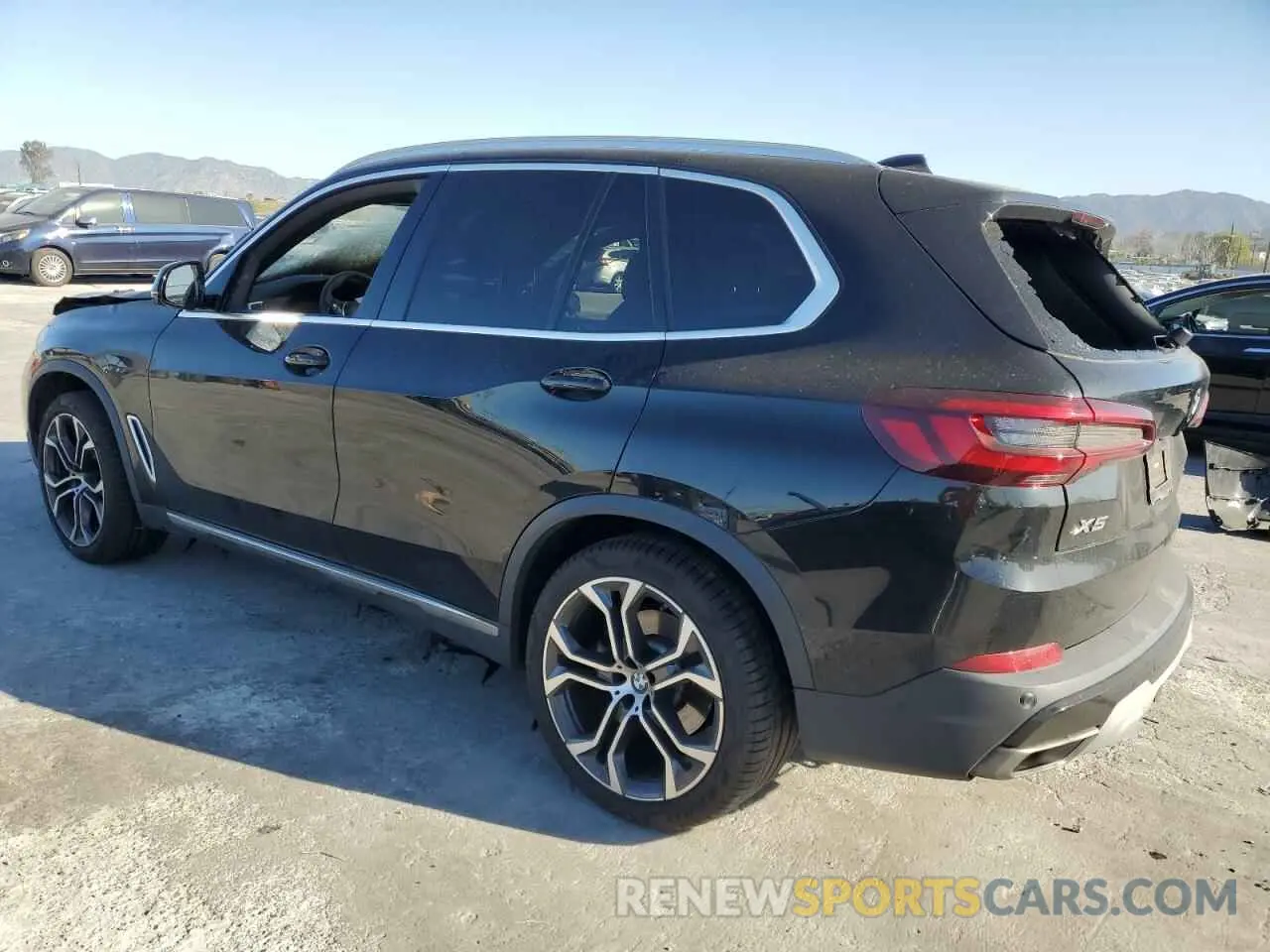 2 Photograph of a damaged car 5UXCR4C00N9M47130 BMW X5 2022