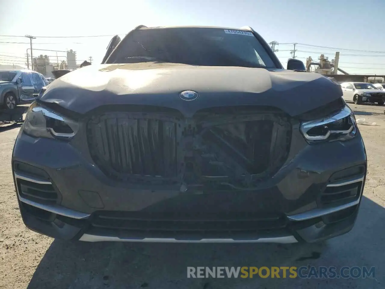 5 Photograph of a damaged car 5UXCR4C00N9M47130 BMW X5 2022