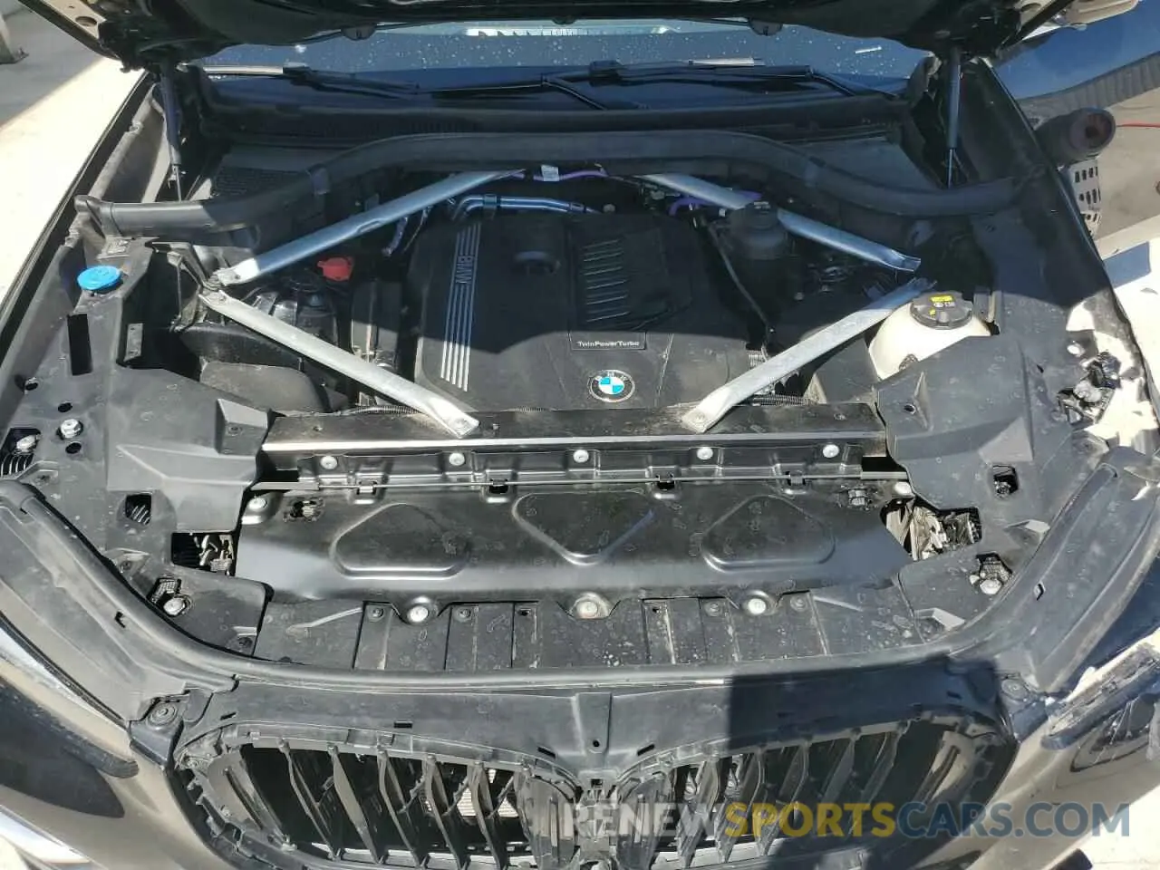 12 Photograph of a damaged car 5UXCR4C02N9J45824 BMW X5 2022