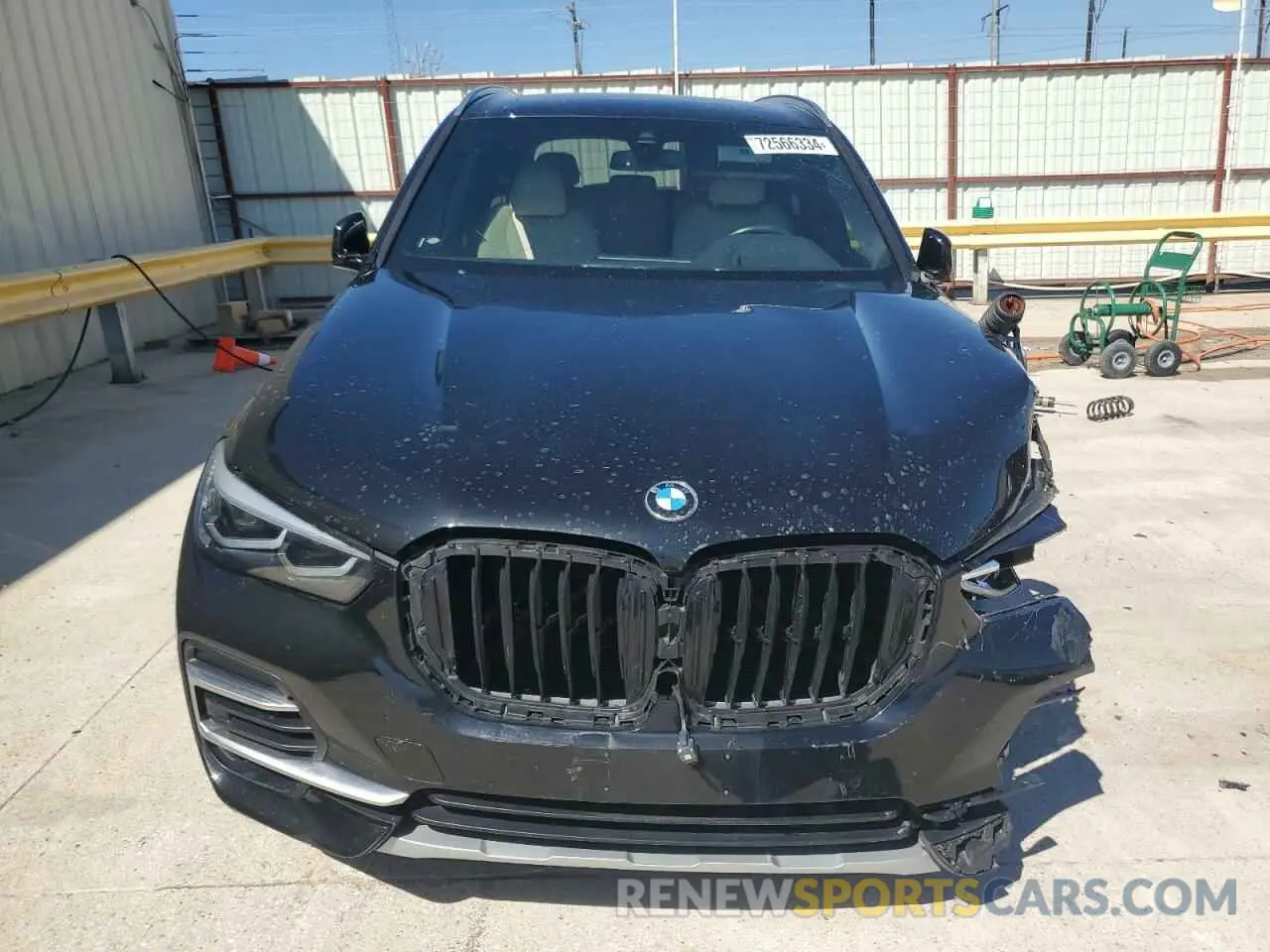 5 Photograph of a damaged car 5UXCR4C02N9J45824 BMW X5 2022