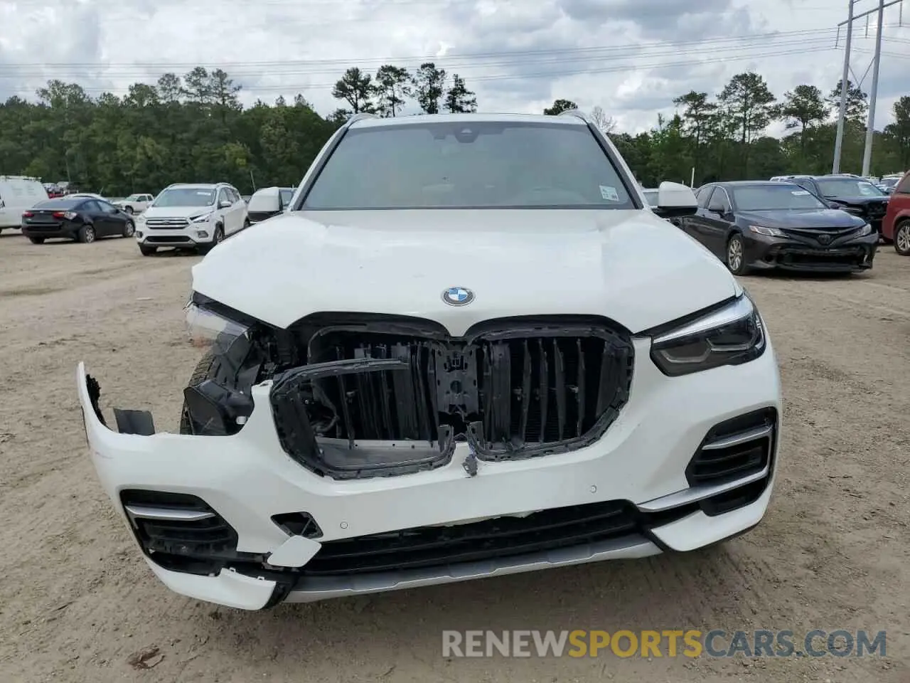 5 Photograph of a damaged car 5UXCR4C02N9K03592 BMW X5 2022