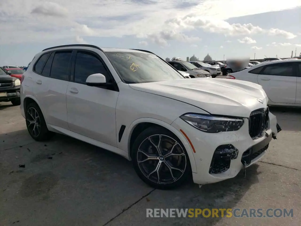 4 Photograph of a damaged car 5UXCR4C05N9K89514 BMW X5 2022