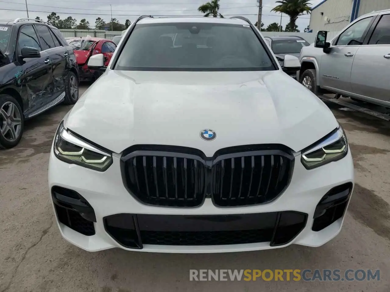 5 Photograph of a damaged car 5UXCR4C06N9N04625 BMW X5 2022