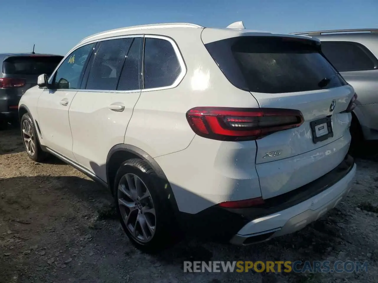 2 Photograph of a damaged car 5UXCR4C06N9N21361 BMW X5 2022