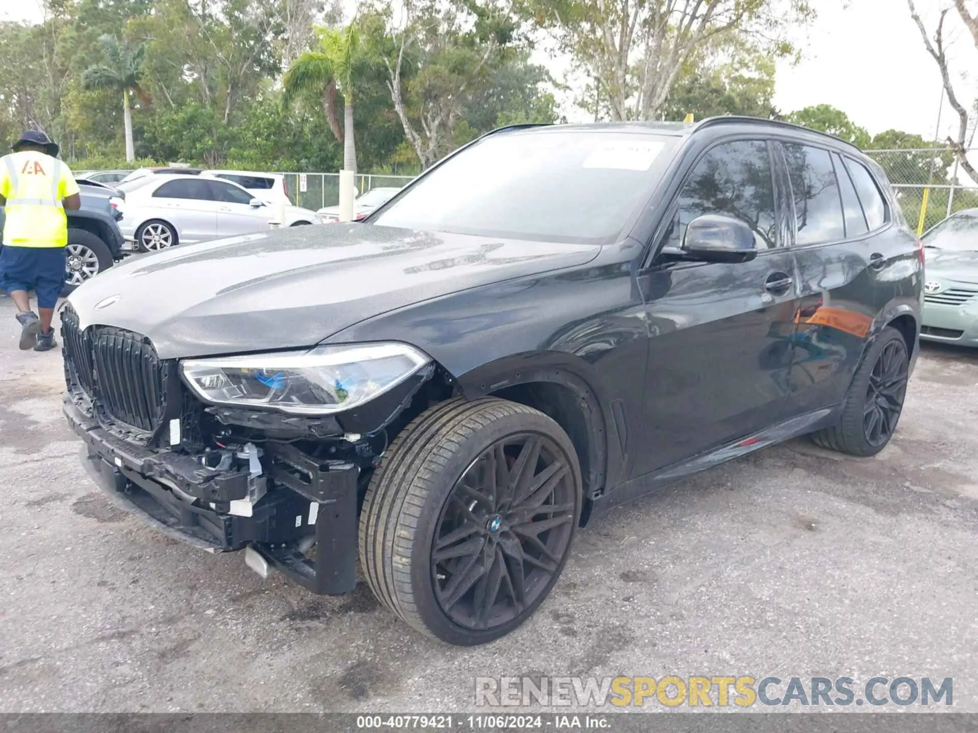 2 Photograph of a damaged car 5UXCR4C07N9L04045 BMW X5 2022