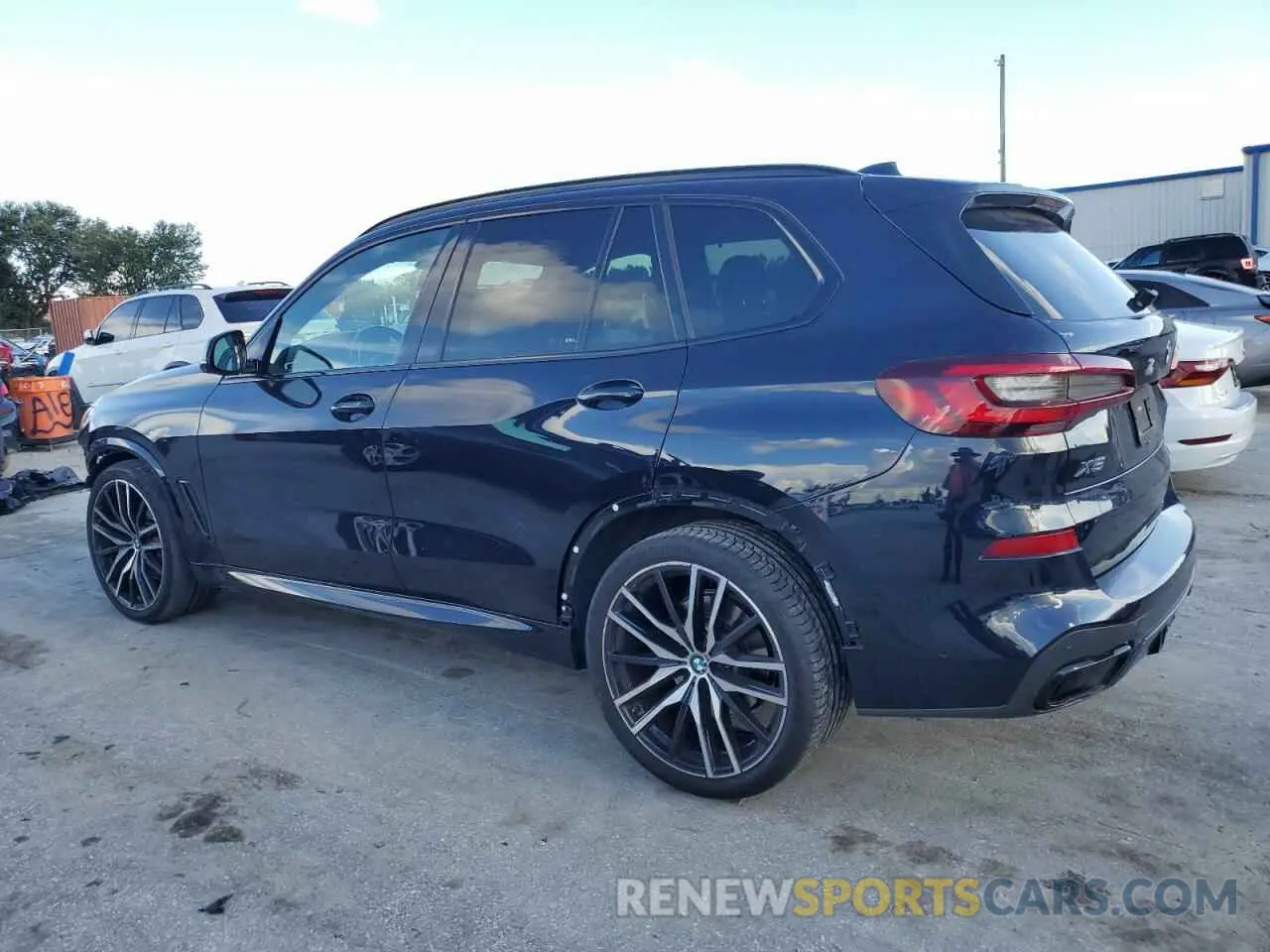 2 Photograph of a damaged car 5UXCR4C08N9M33363 BMW X5 2022