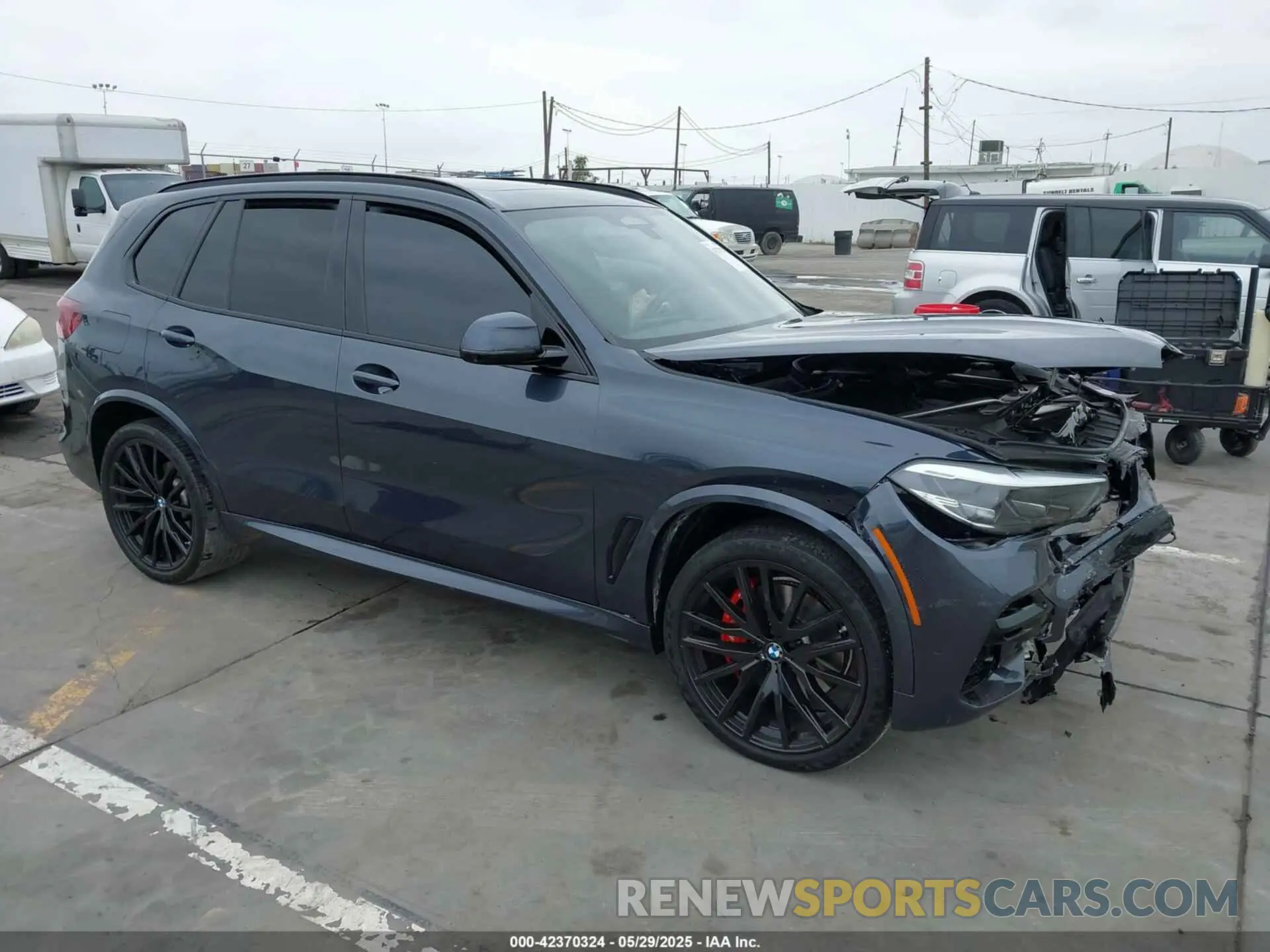 1 Photograph of a damaged car 5UXCR4C09N9K30689 BMW X5 2022