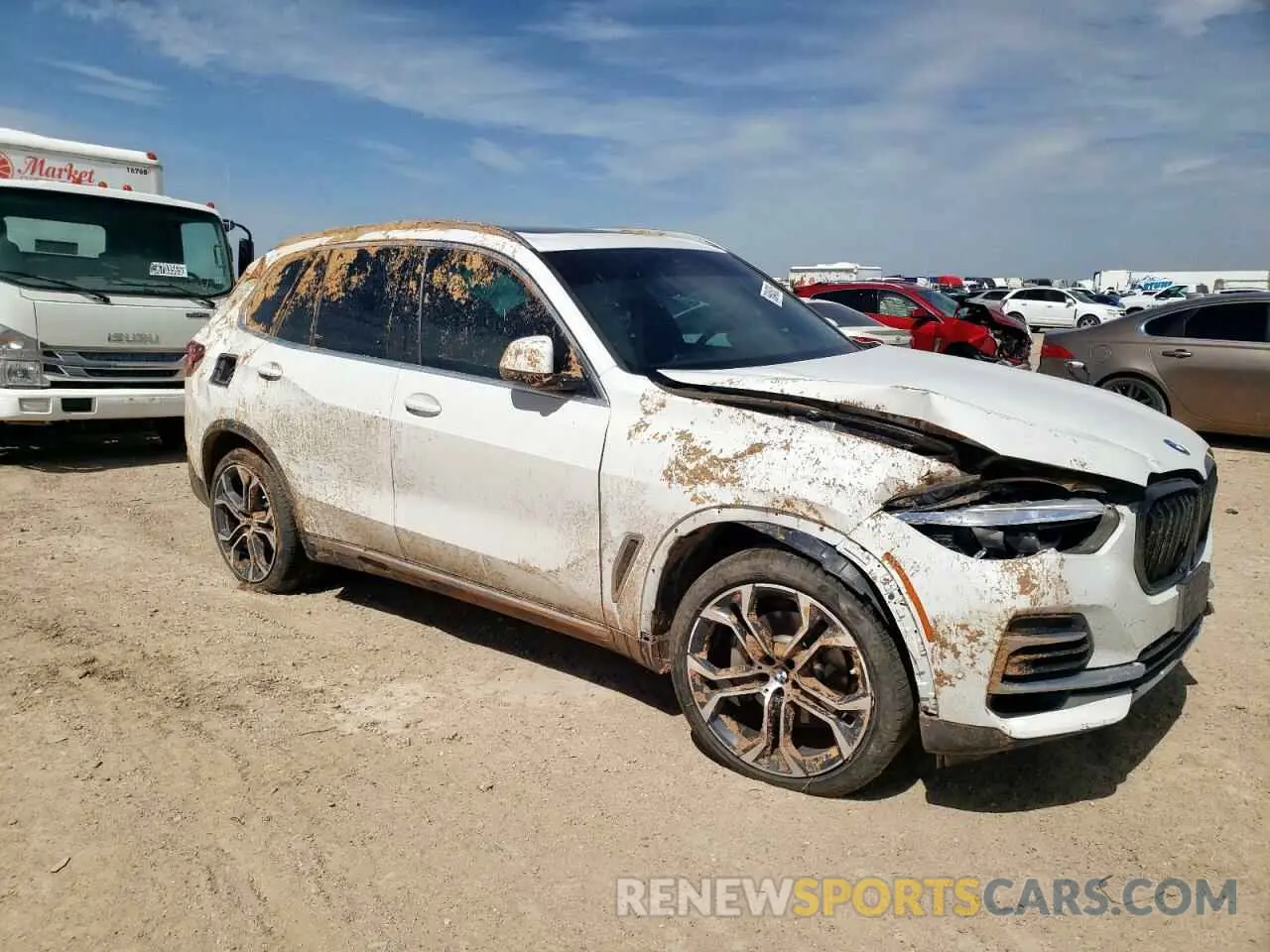4 Photograph of a damaged car 5UXCR4C09N9M85651 BMW X5 2022