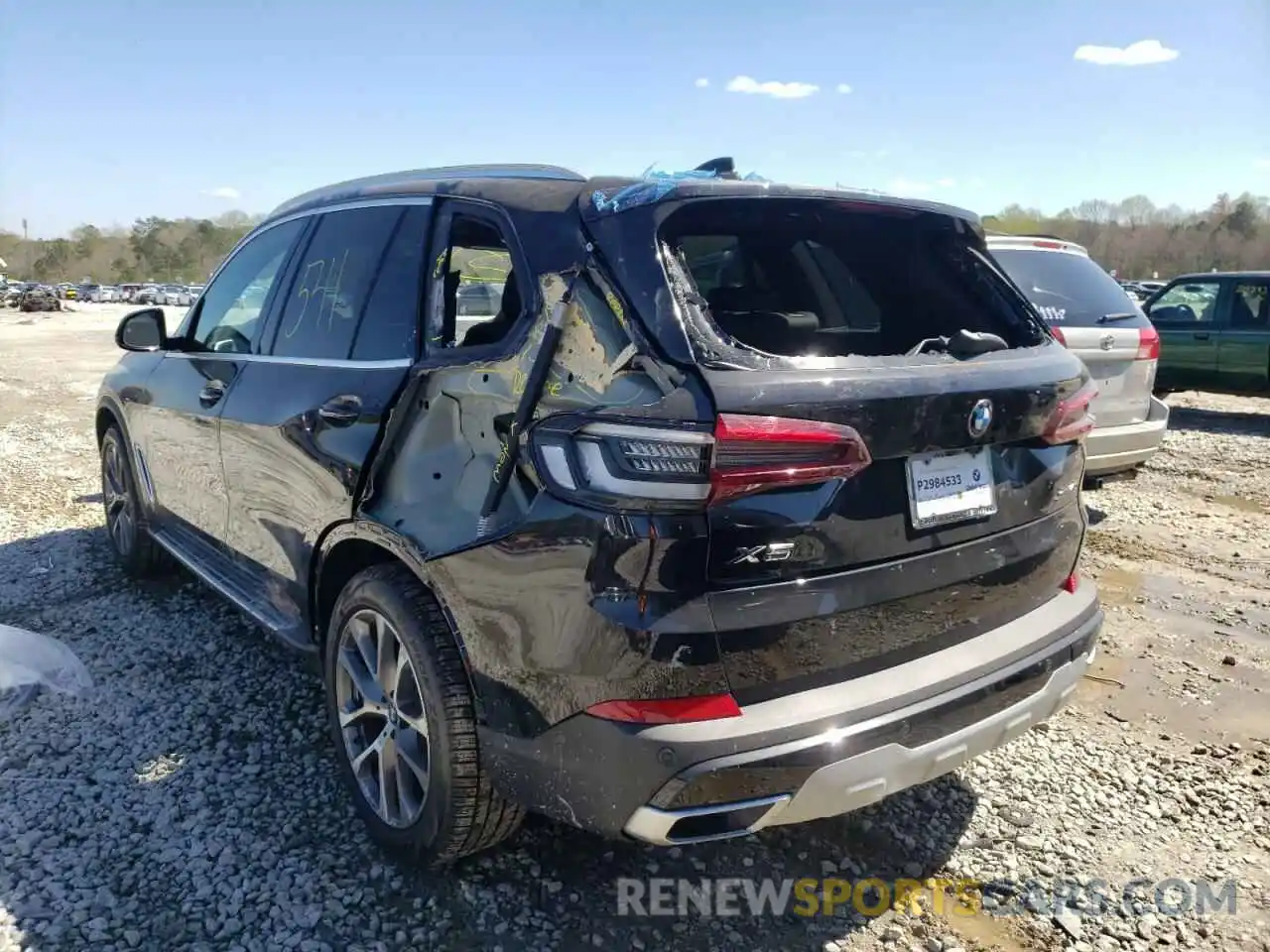 3 Photograph of a damaged car 5UXCR6C00N9K68565 BMW X5 2022