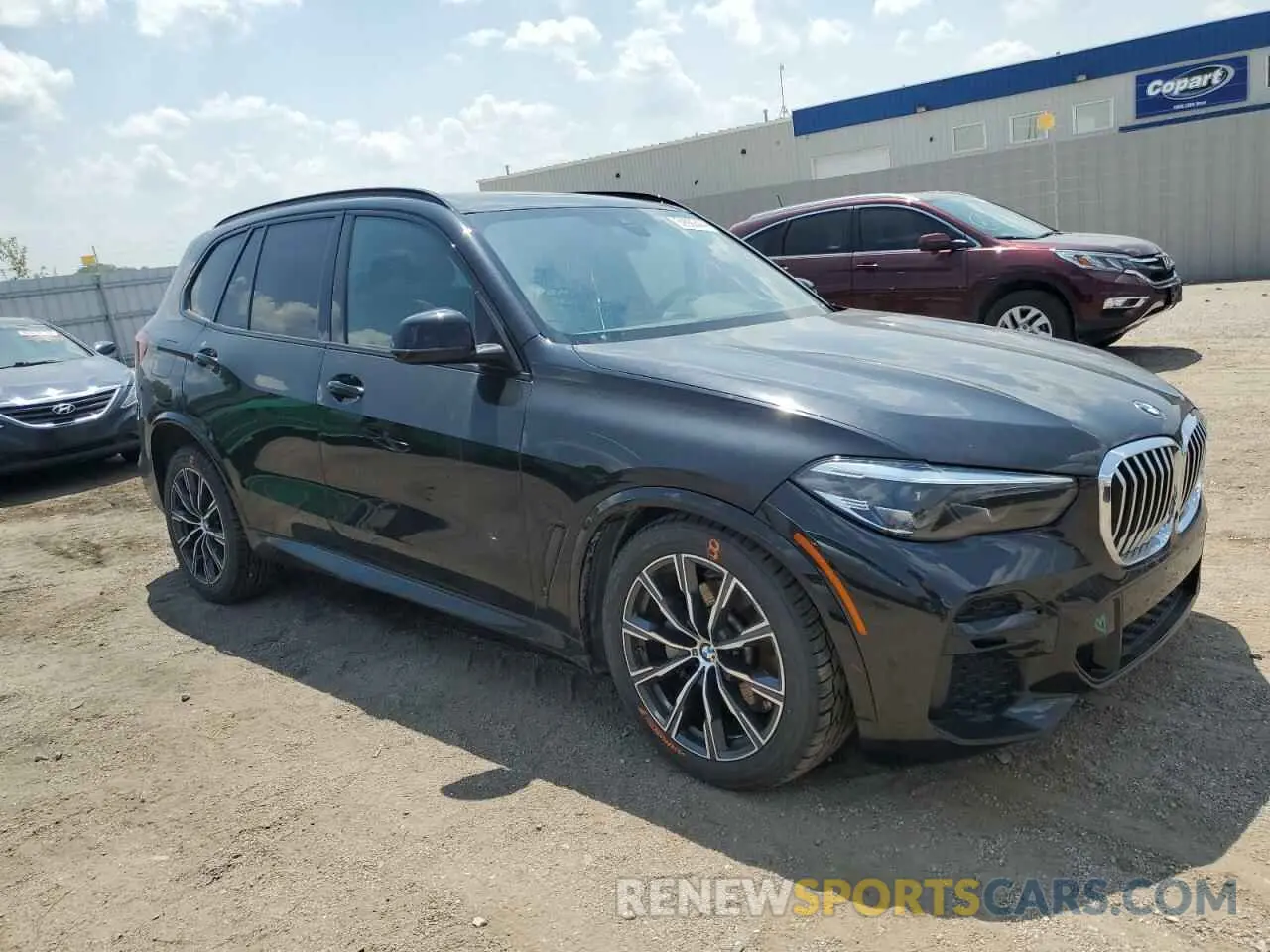 4 Photograph of a damaged car 5UXCR6C01N9J29660 BMW X5 2022