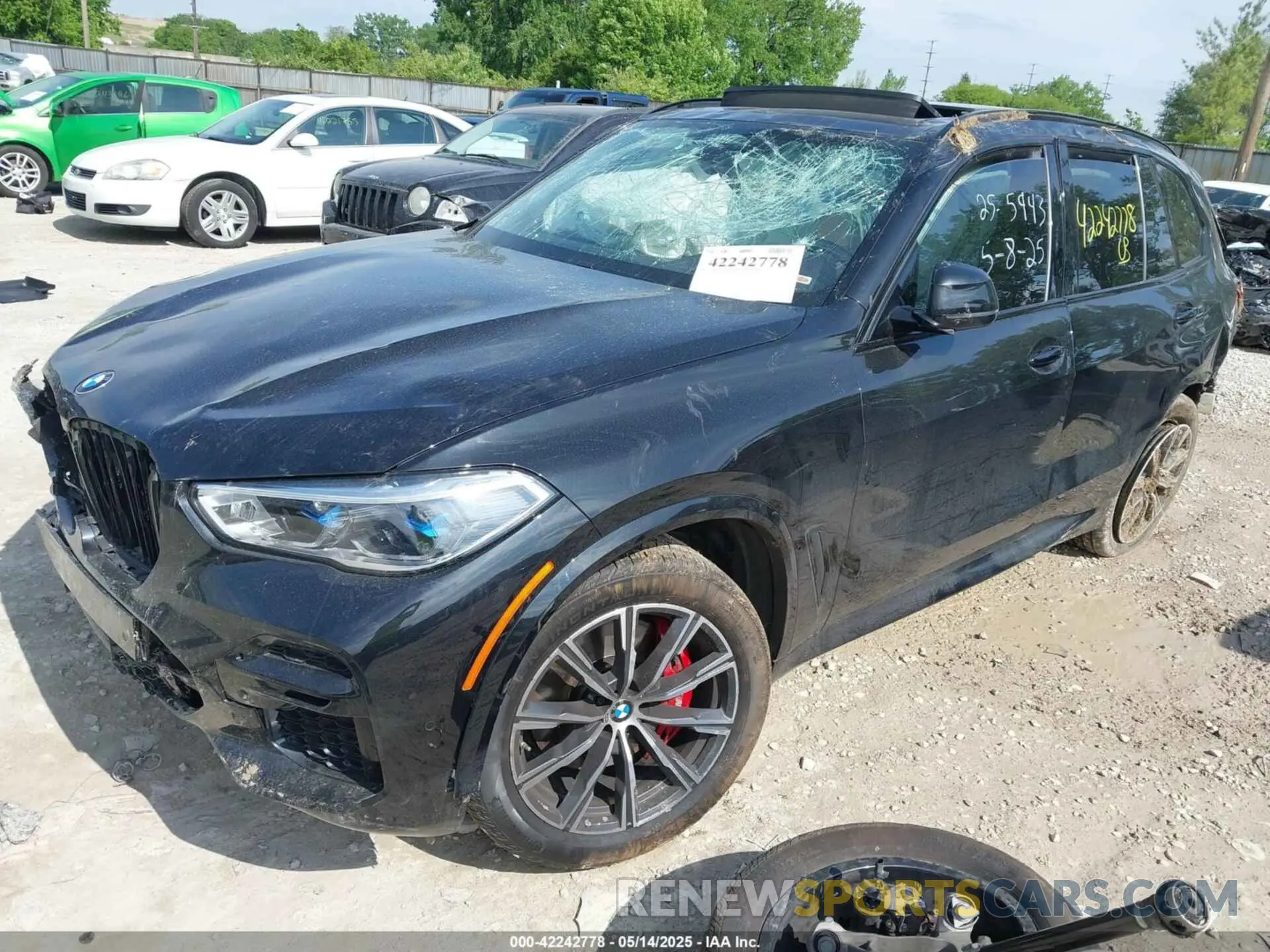 2 Photograph of a damaged car 5UXCR6C01N9K28396 BMW X5 2022