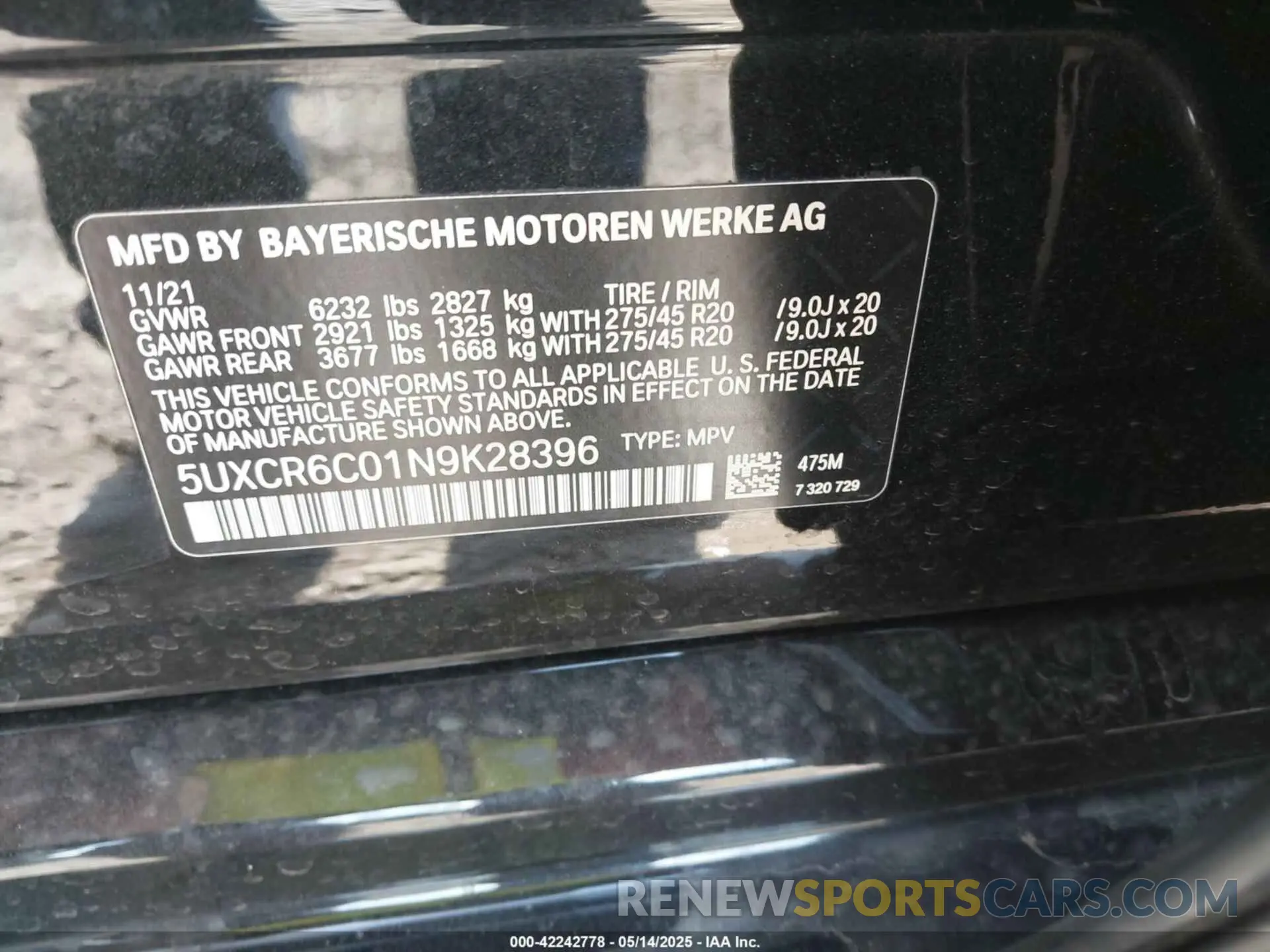 9 Photograph of a damaged car 5UXCR6C01N9K28396 BMW X5 2022